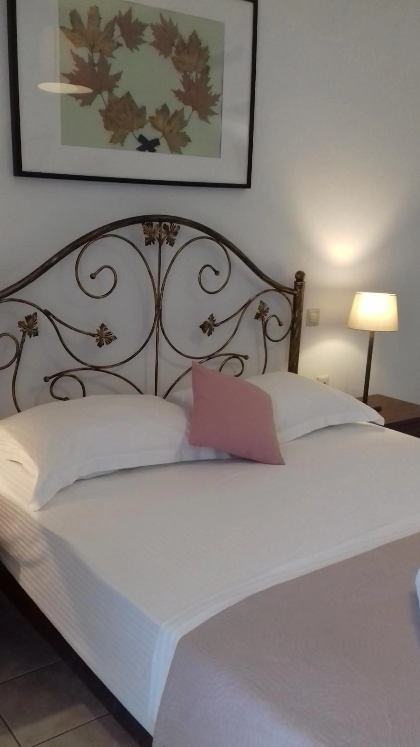 Bed in Aegean Blue Studios