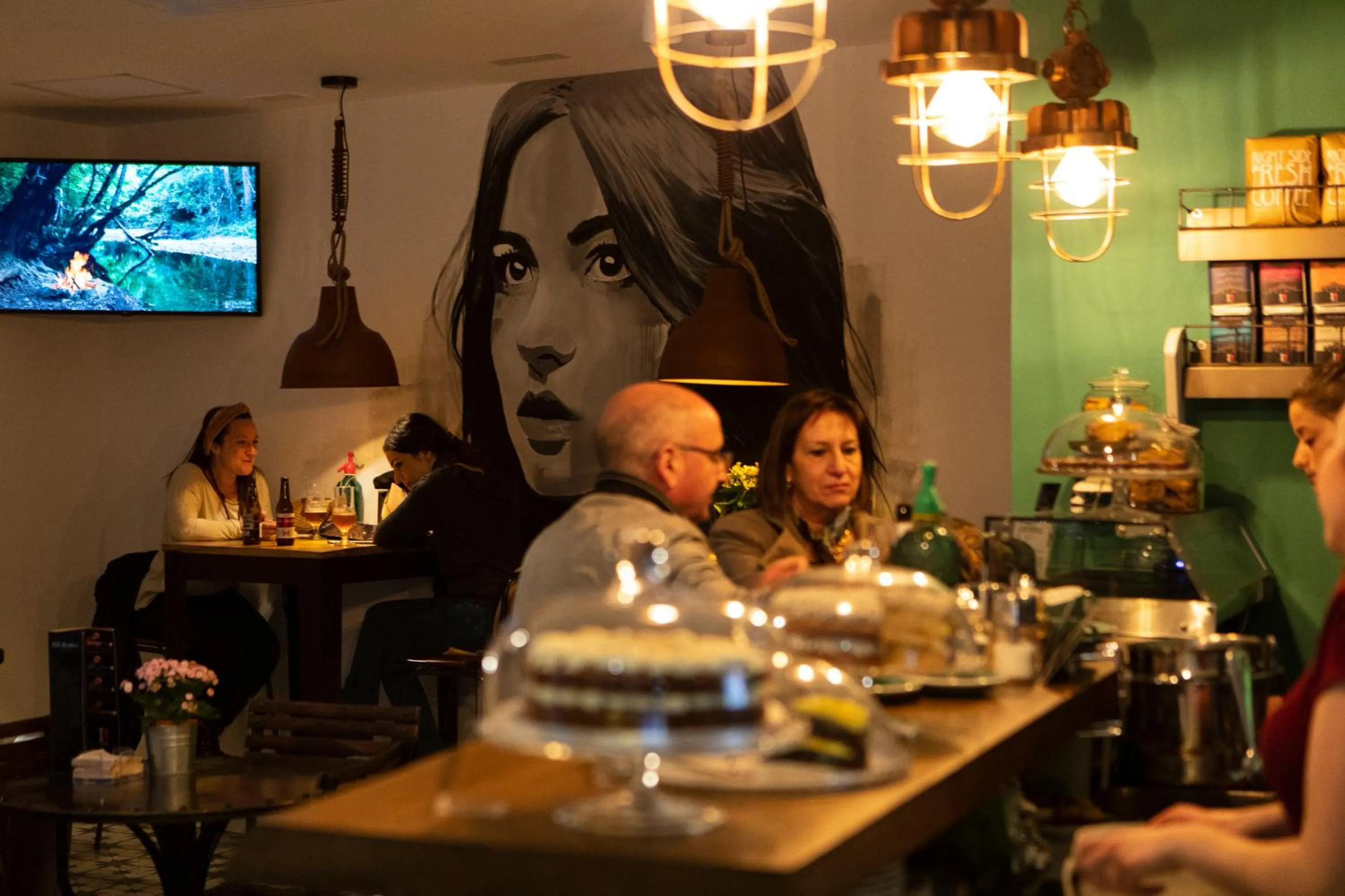 Winederful Hostel & Café