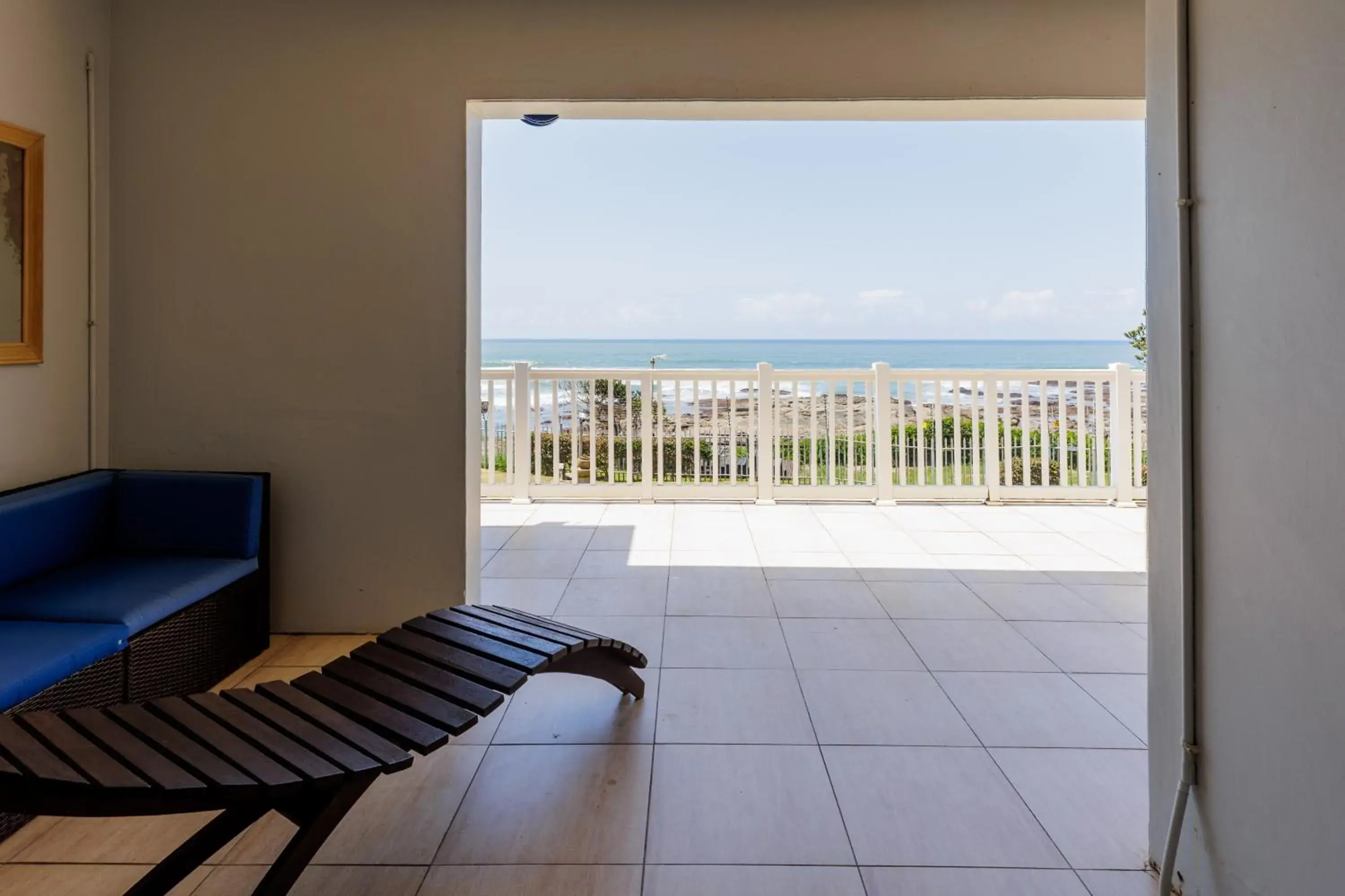 King Room with Sea View - single occupancy in My Den Bed and Breakfast Pty Ltd King Room with Sea View - single occupancy in My Den Bed and Breakfast Pty Ltd