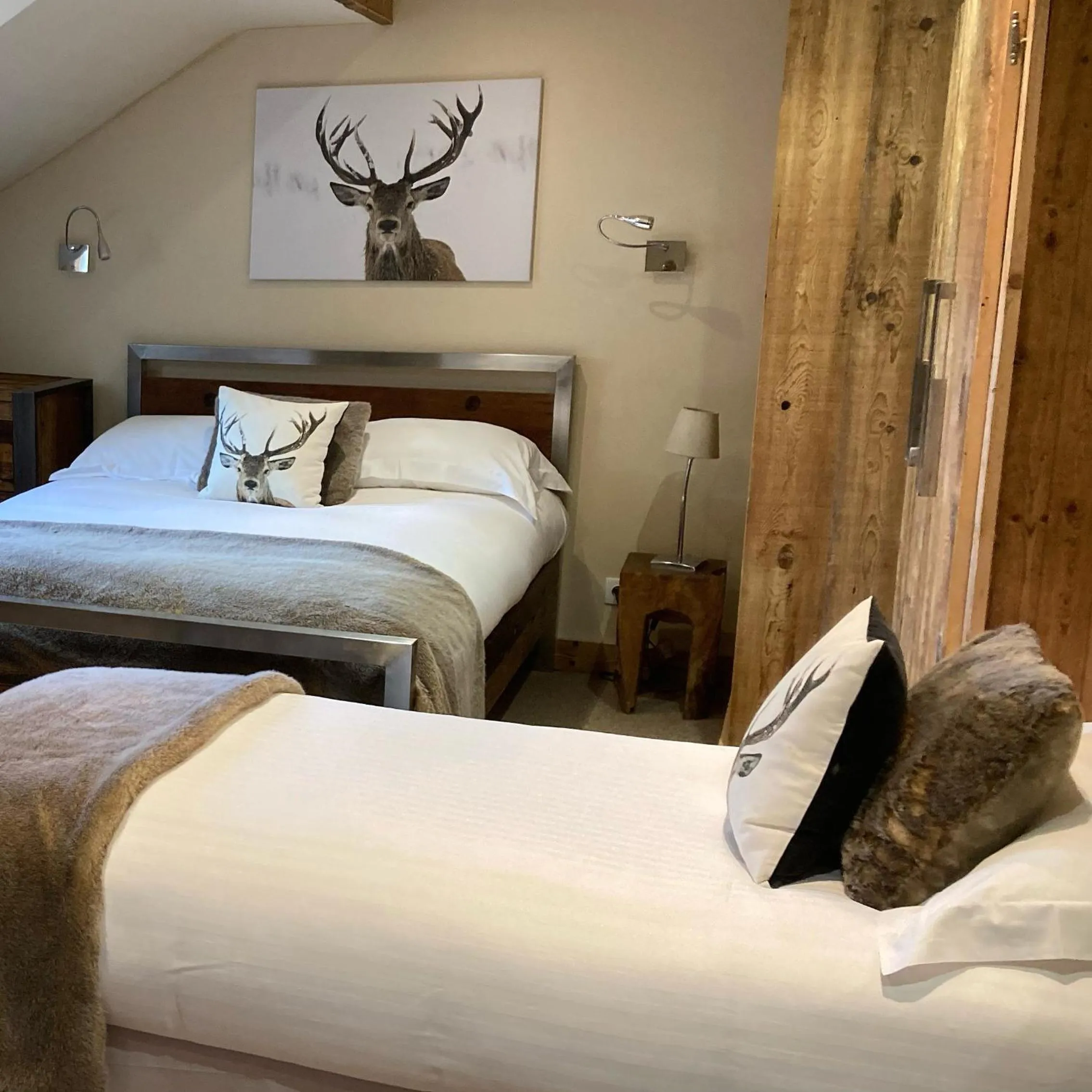 Bedroom, Bed in Hôtel Les Cimes