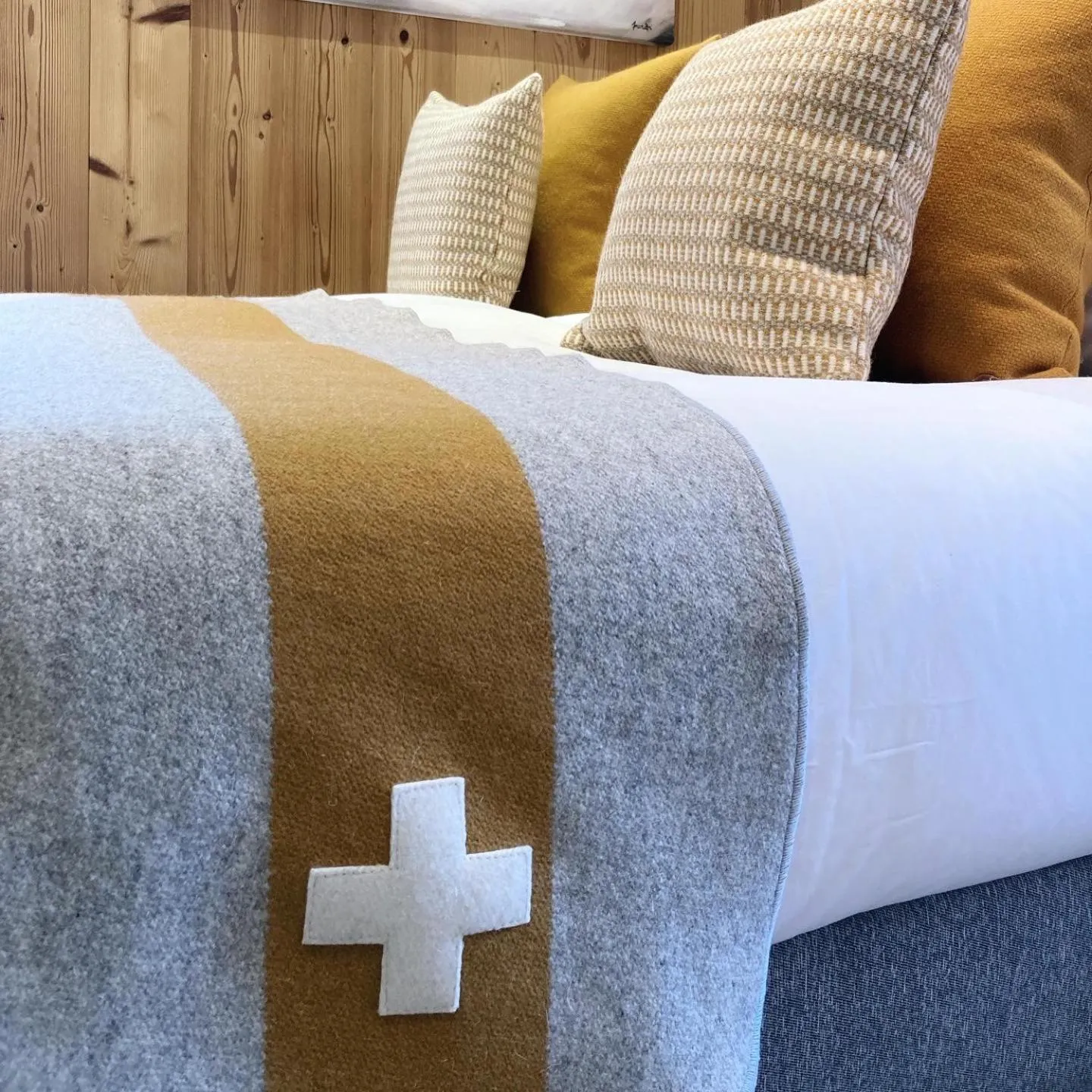 Bedroom, Bed in Hôtel Les Cimes