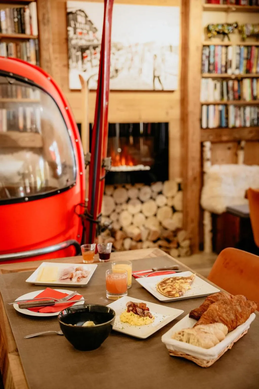 Breakfast in Hôtel Les Cimes