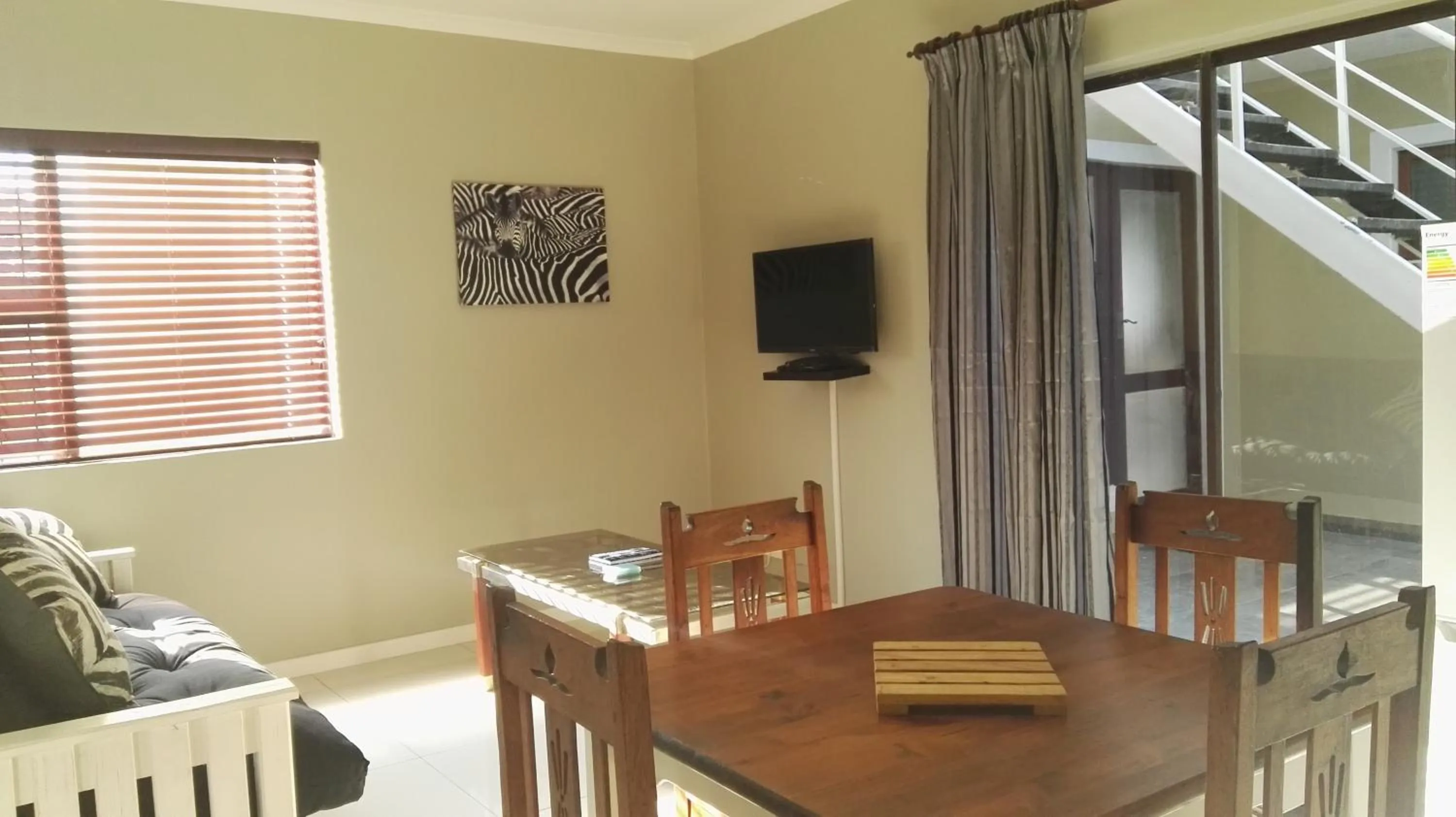 Dining area in Bergsig Selfcatering