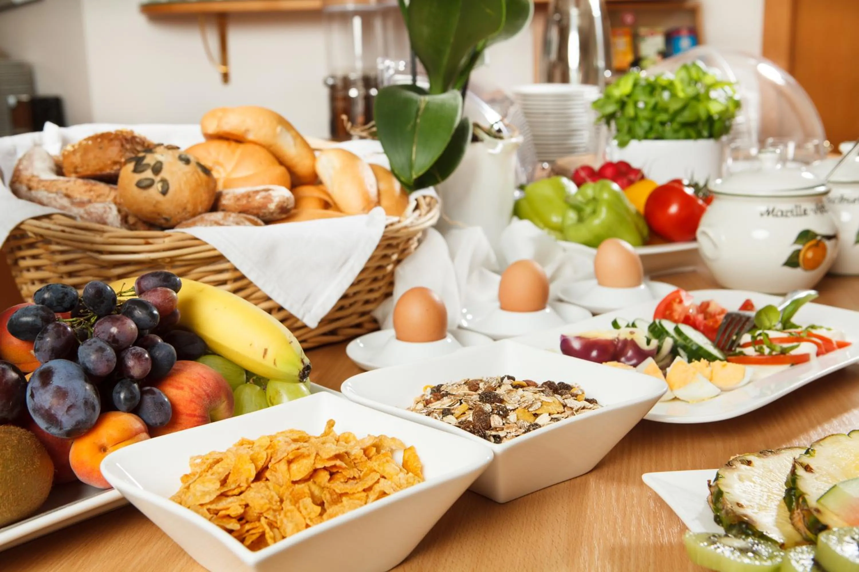 Buffet breakfast in Hotel Birkenhof
