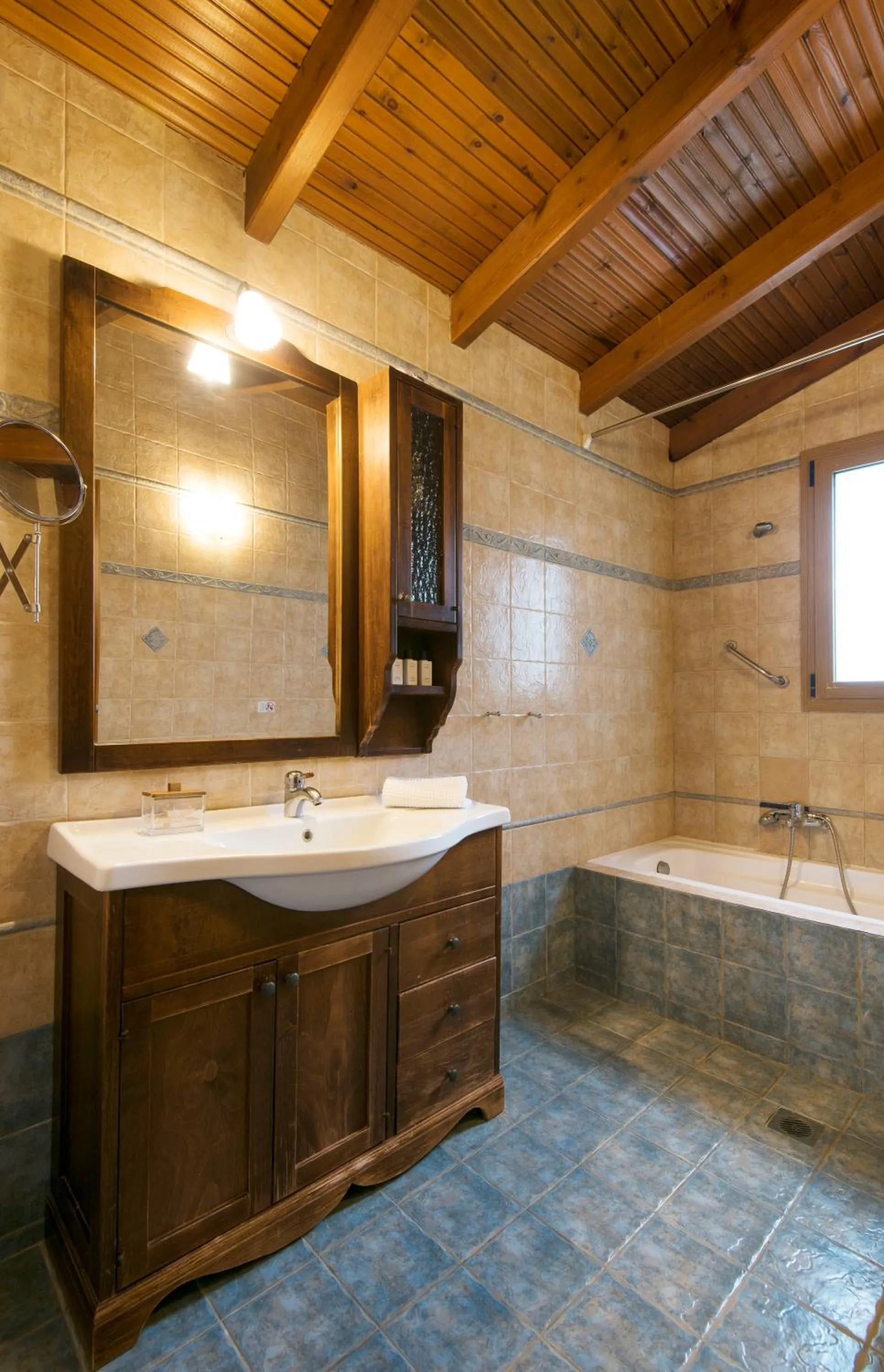 Bathroom in Sanidiamonds