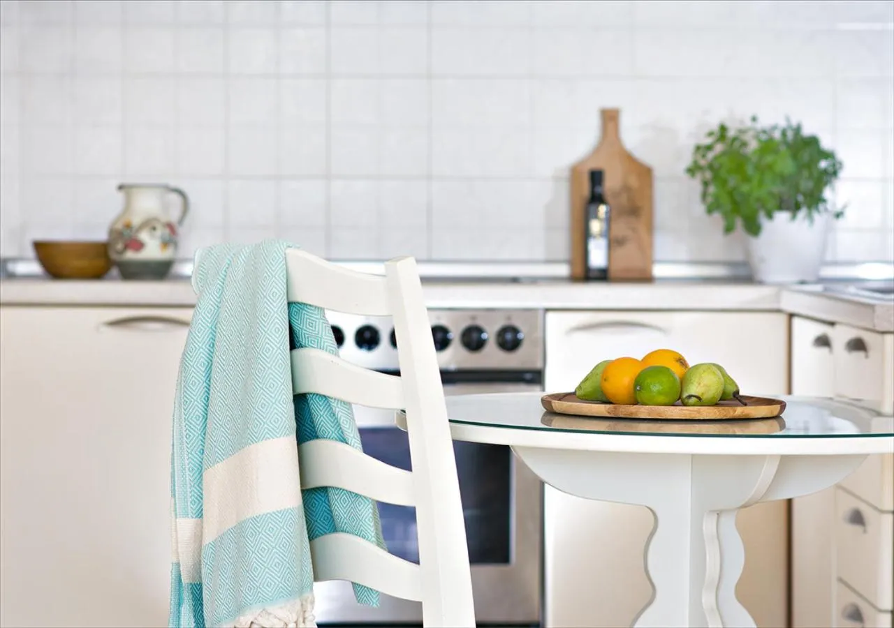 Kitchen or kitchenette in Sanidiamonds