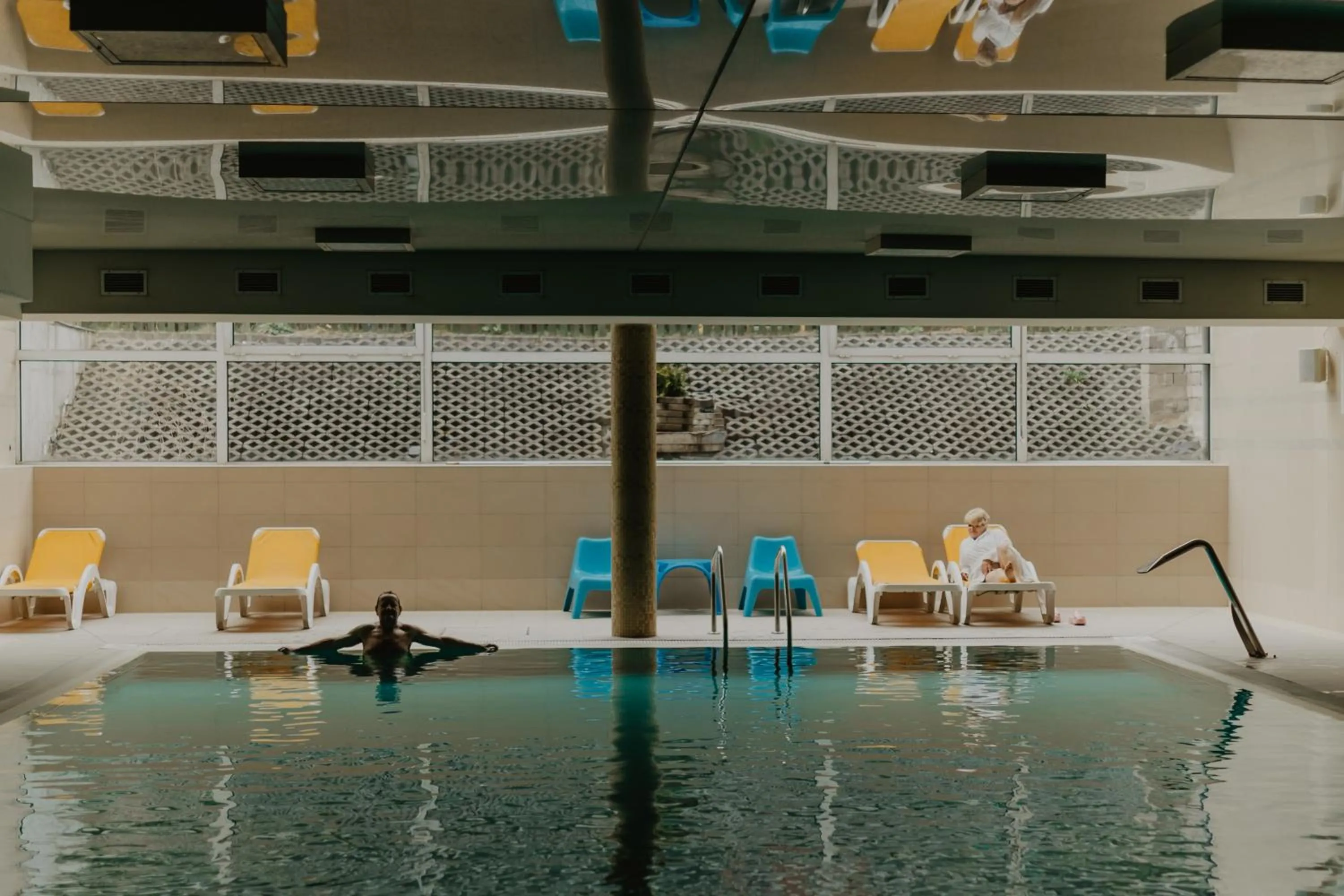 Swimming pool in Hotel Cieplice MEDI & SPA