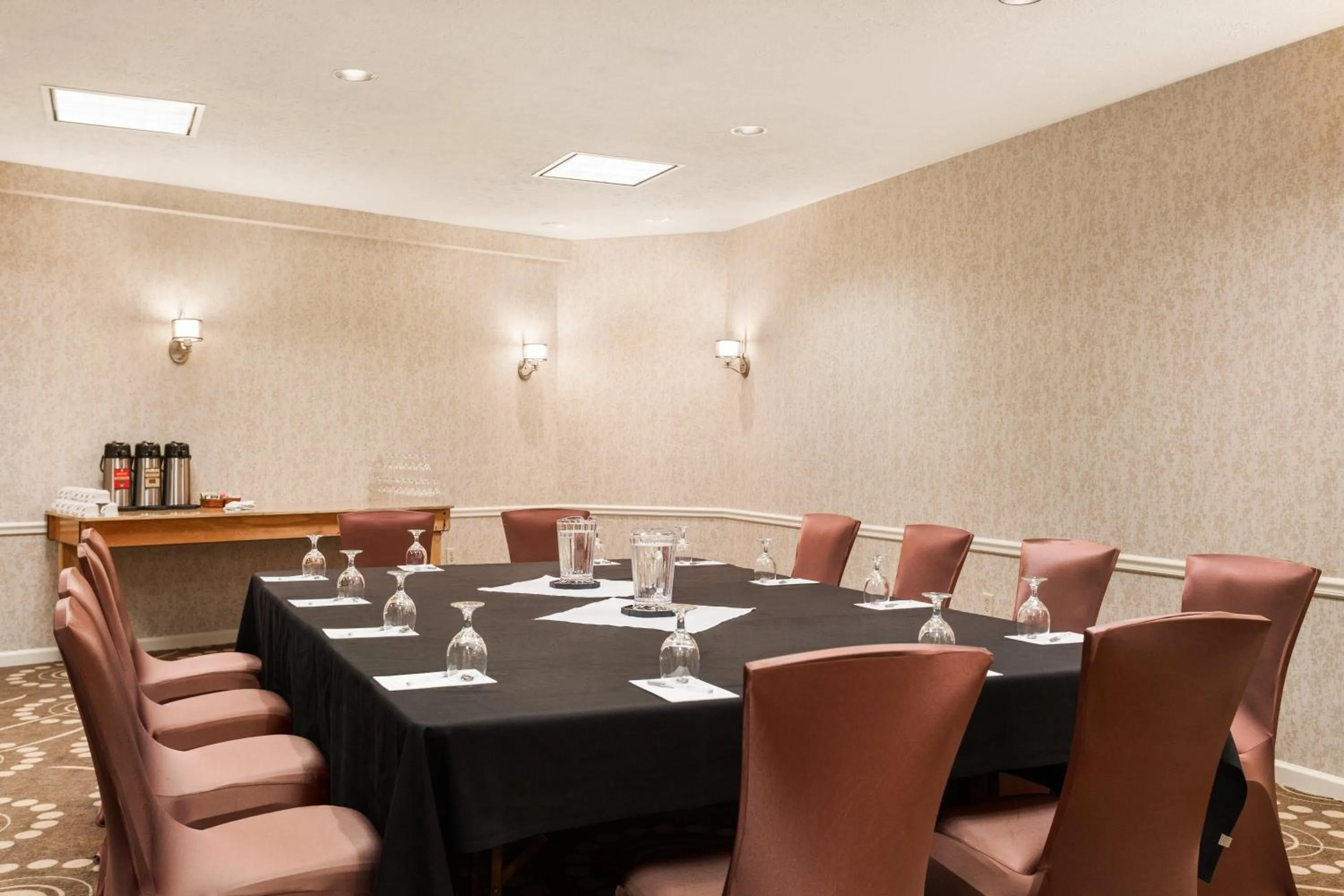 Meeting/conference room in Hampton Inn Burlington - Colchester