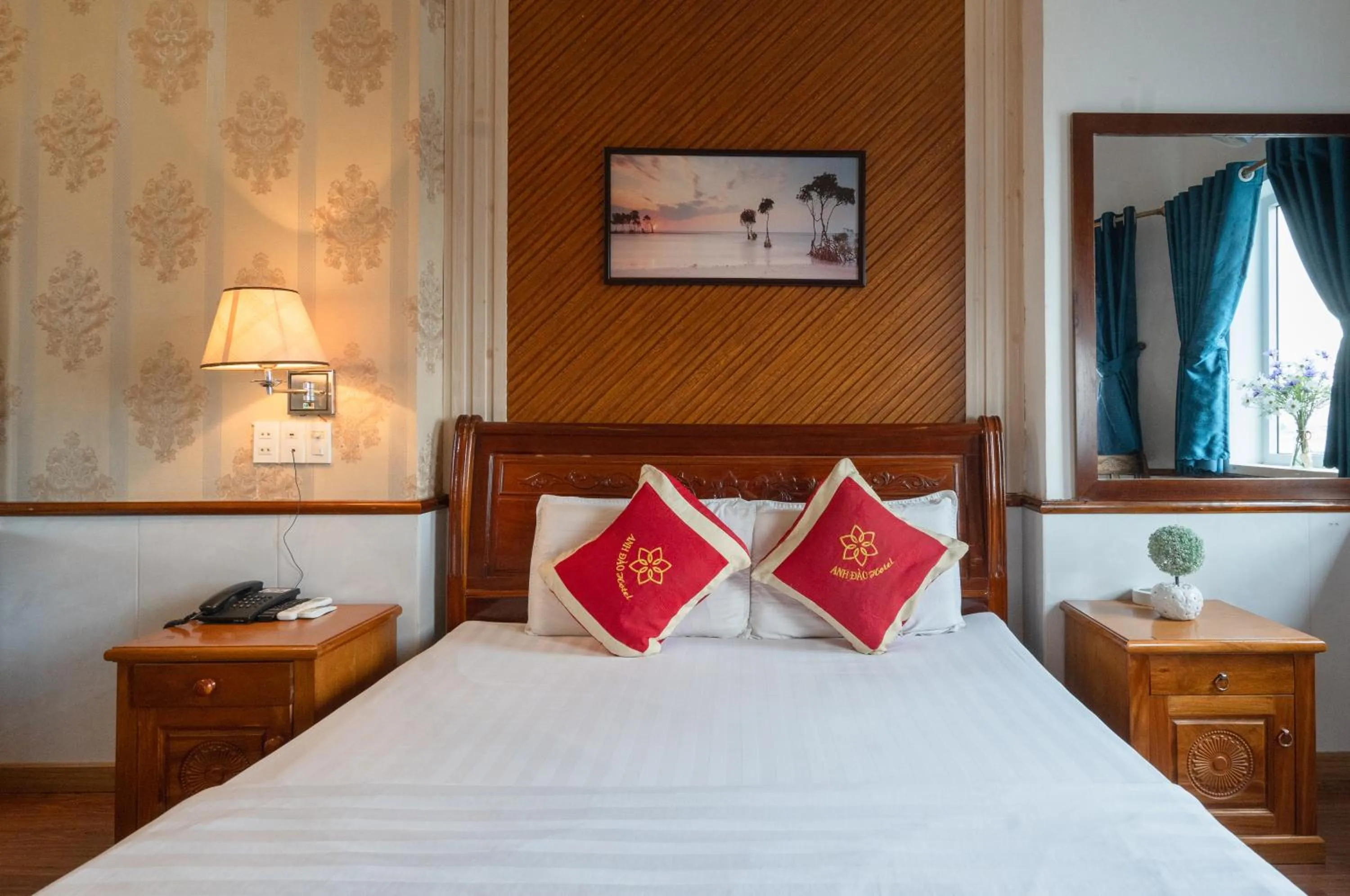 Bed in Hotel Nhu Y 2