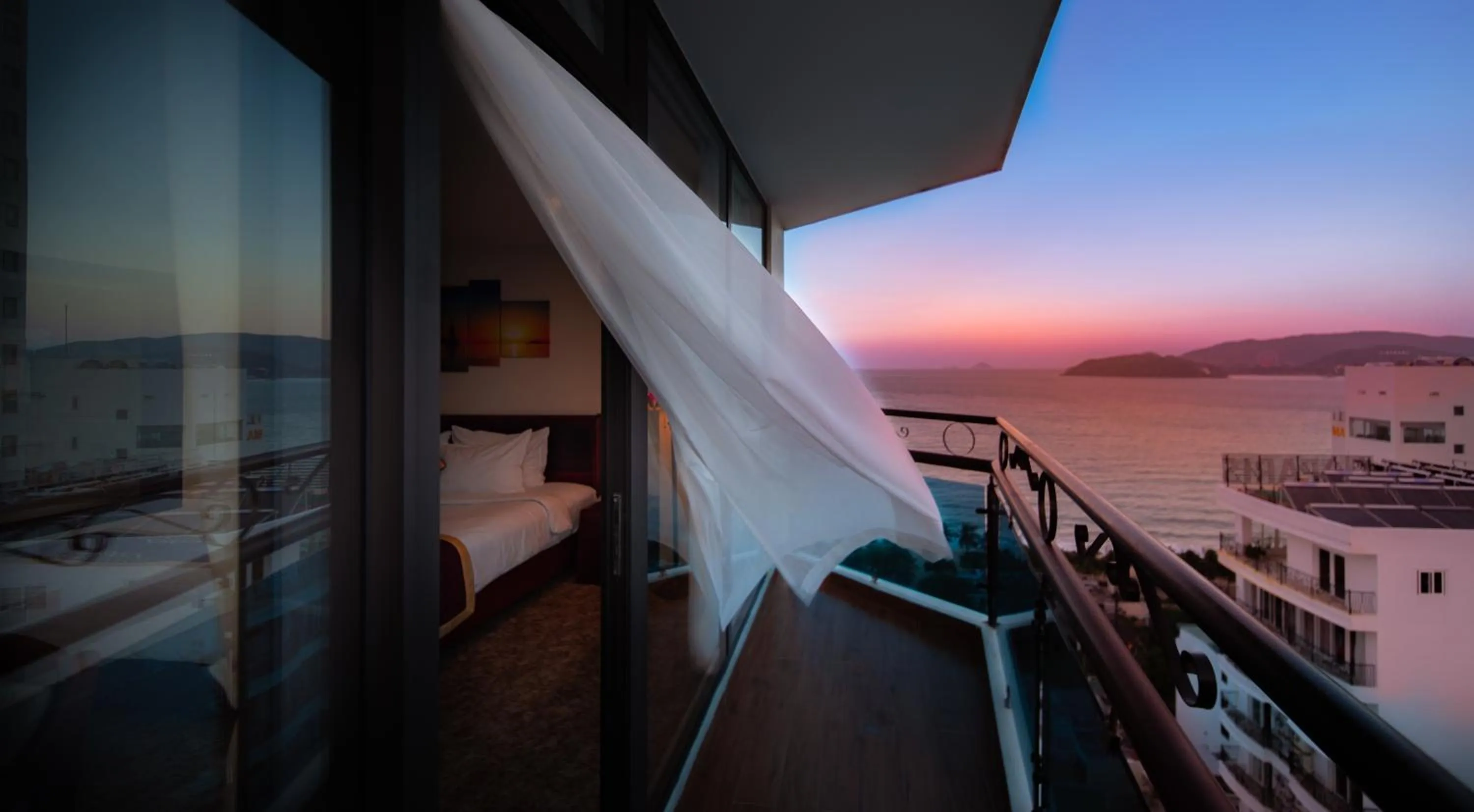 Balcony/Terrace in Red Sun Nha Trang Hotel