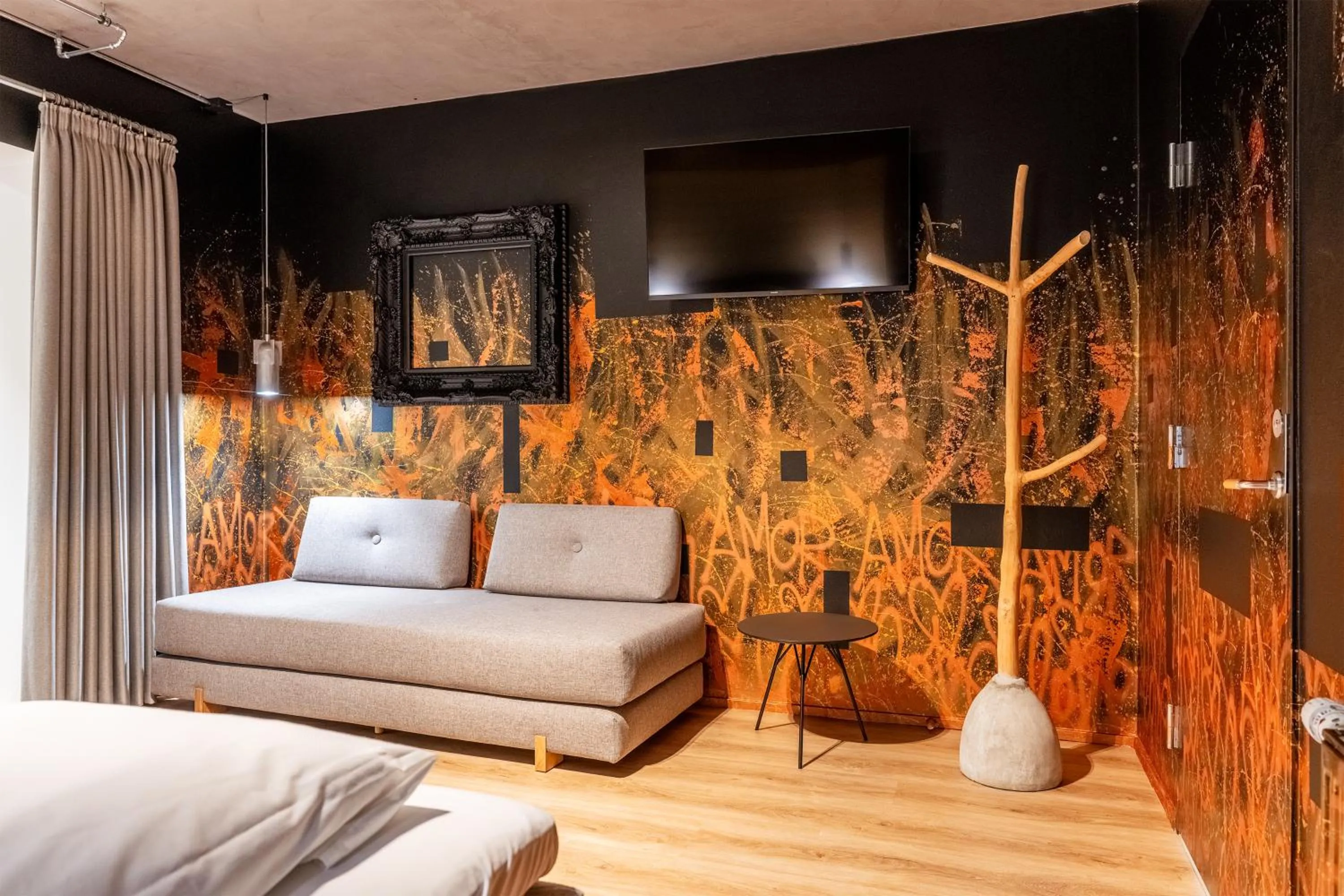 TV and multimedia in Hotel Skjern