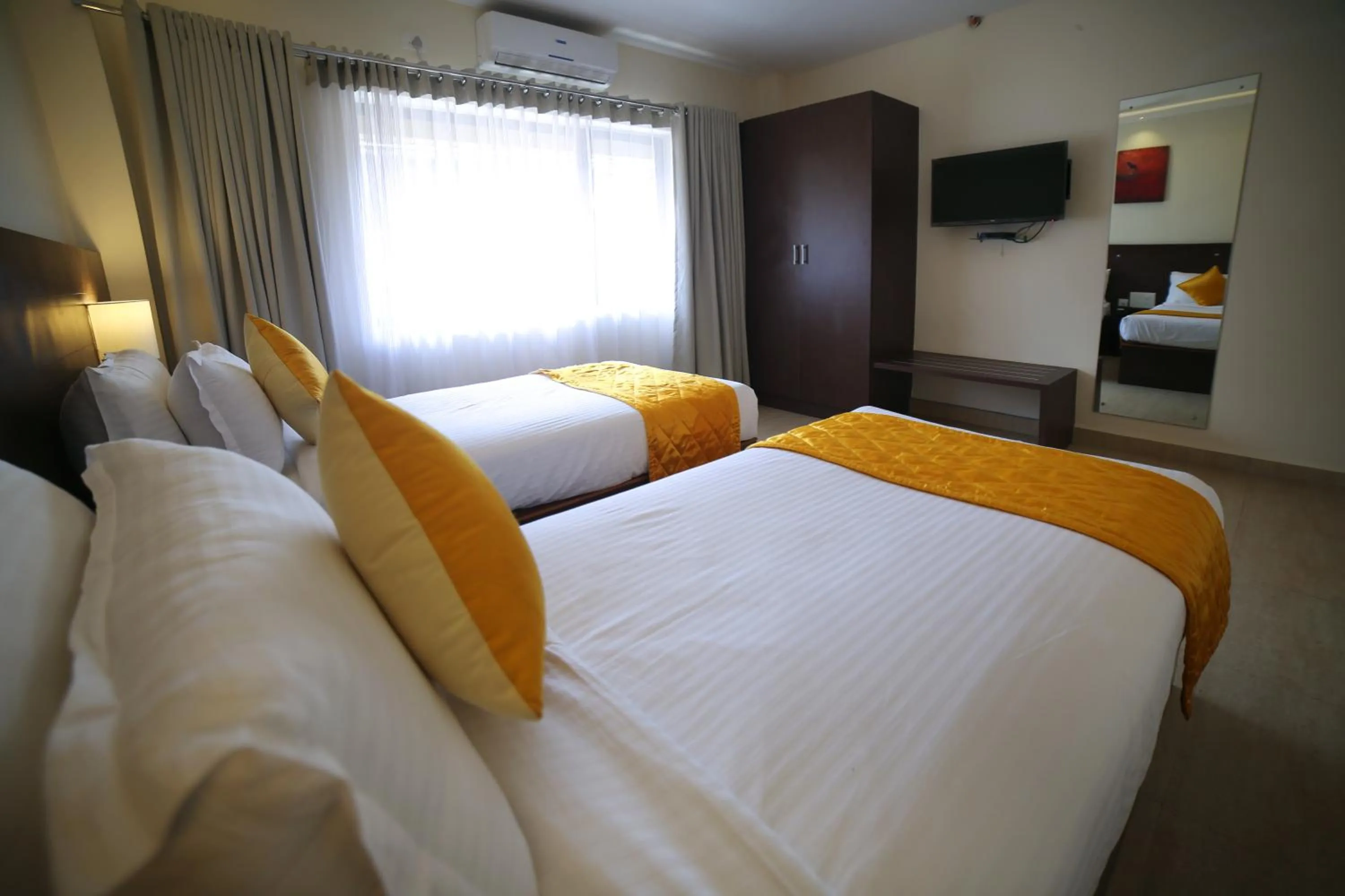 Bedroom, Bed in Hotel Yamuna