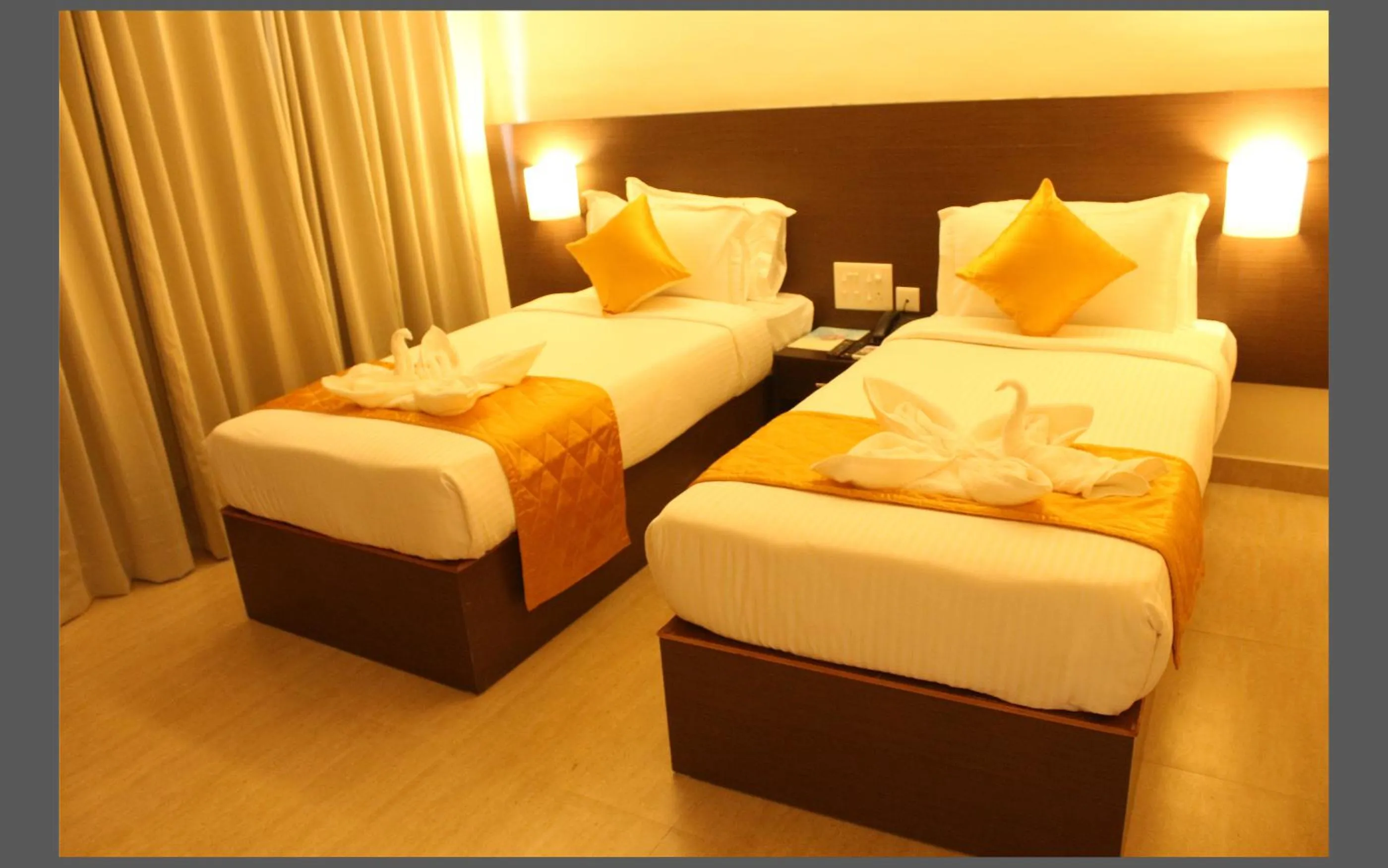 Bedroom, Bed in Hotel Yamuna