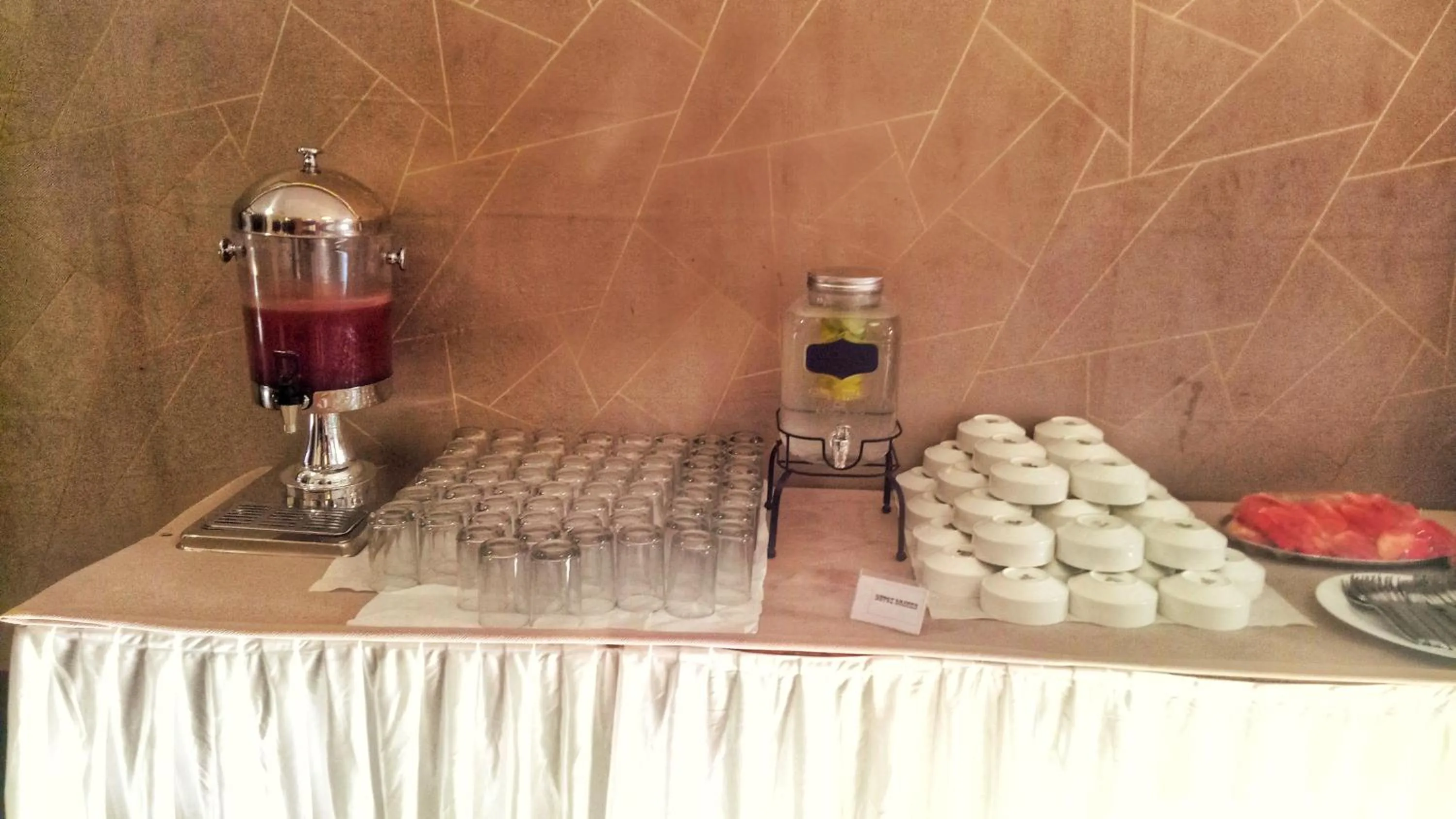 Breakfast in Hotel Yamuna