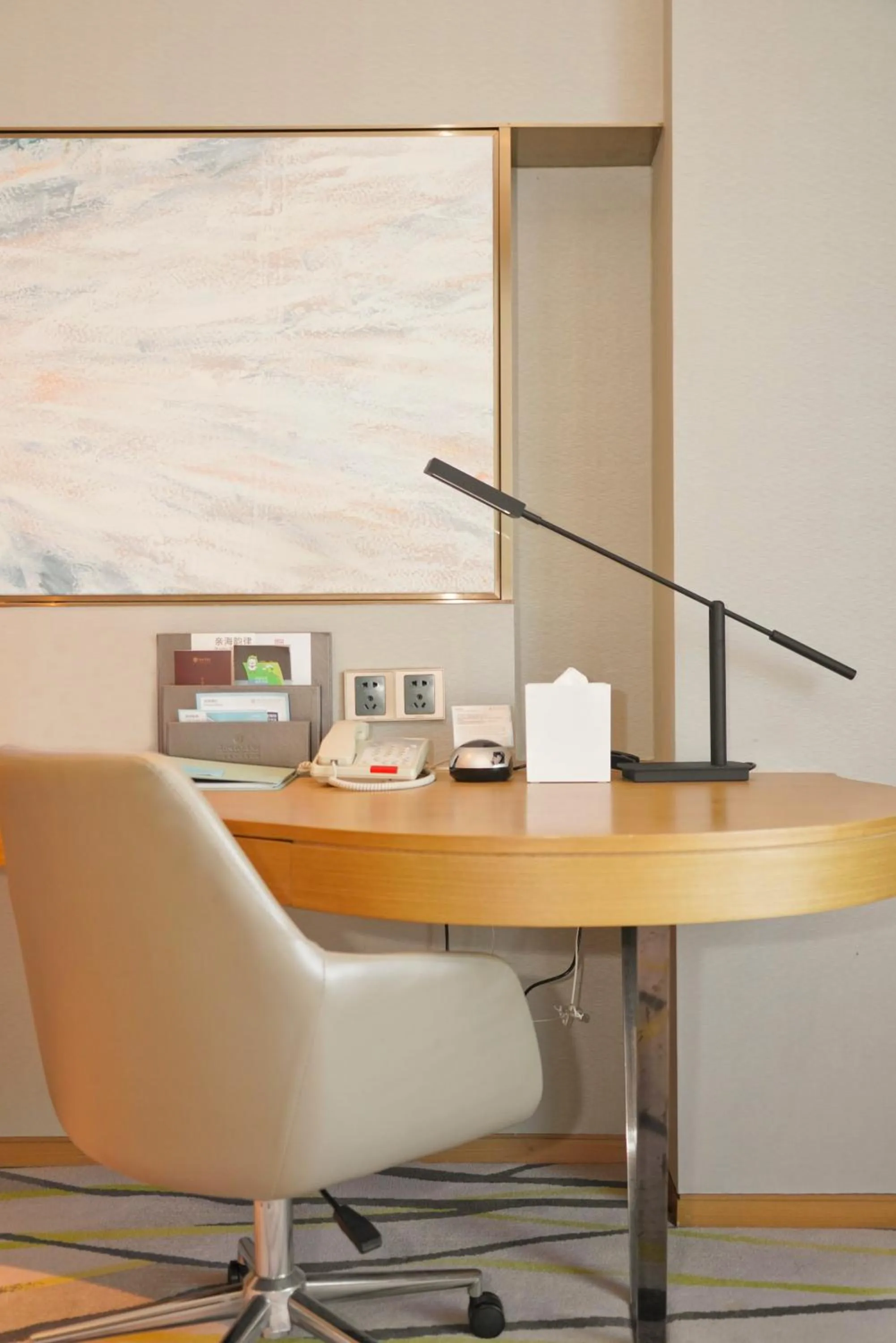 On site in Fliport Wutong Hotel-Free Welcome Fruit & Near Exhibition Center