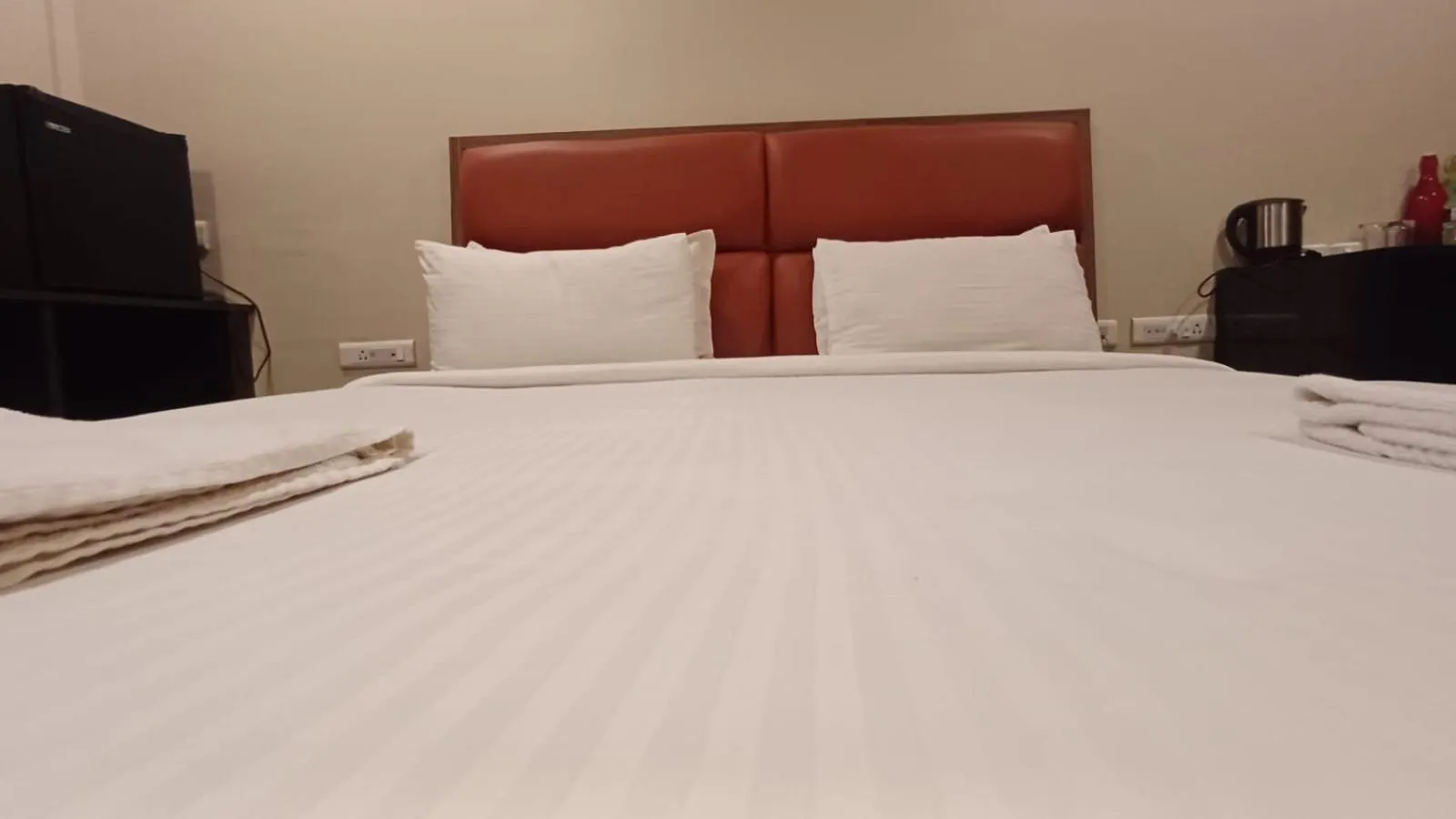 Bed in Hotel Sriram JB Residency