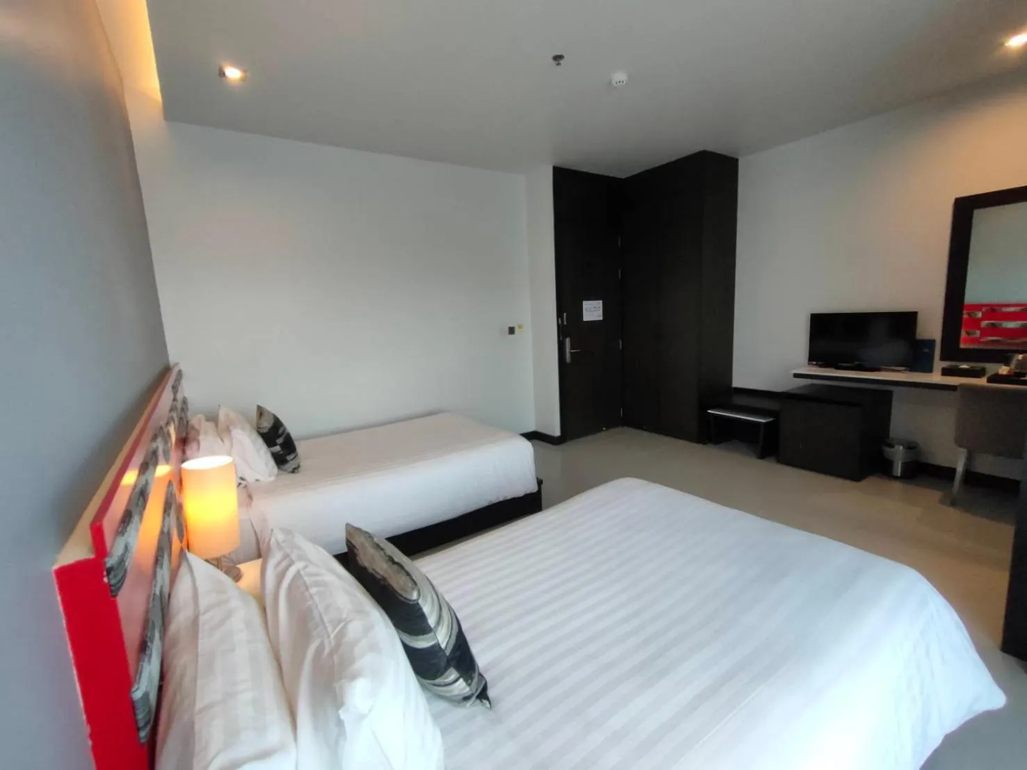 Photo of the whole room, Bed in Sorin hotel