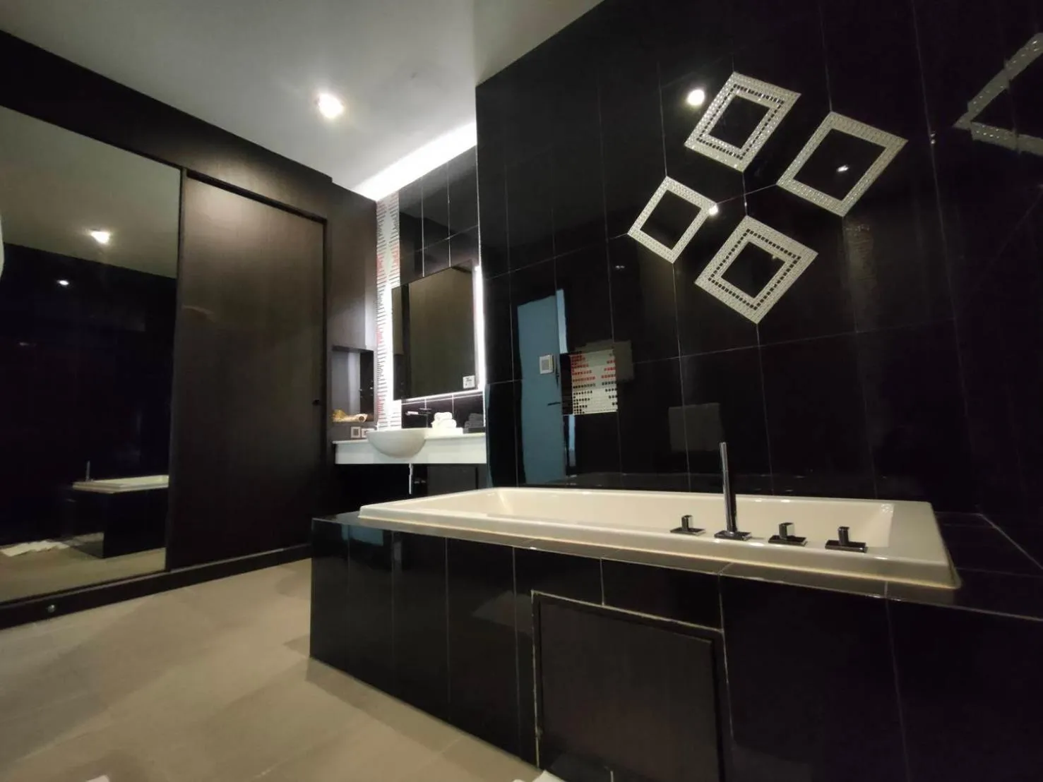 Bathroom in Sorin hotel