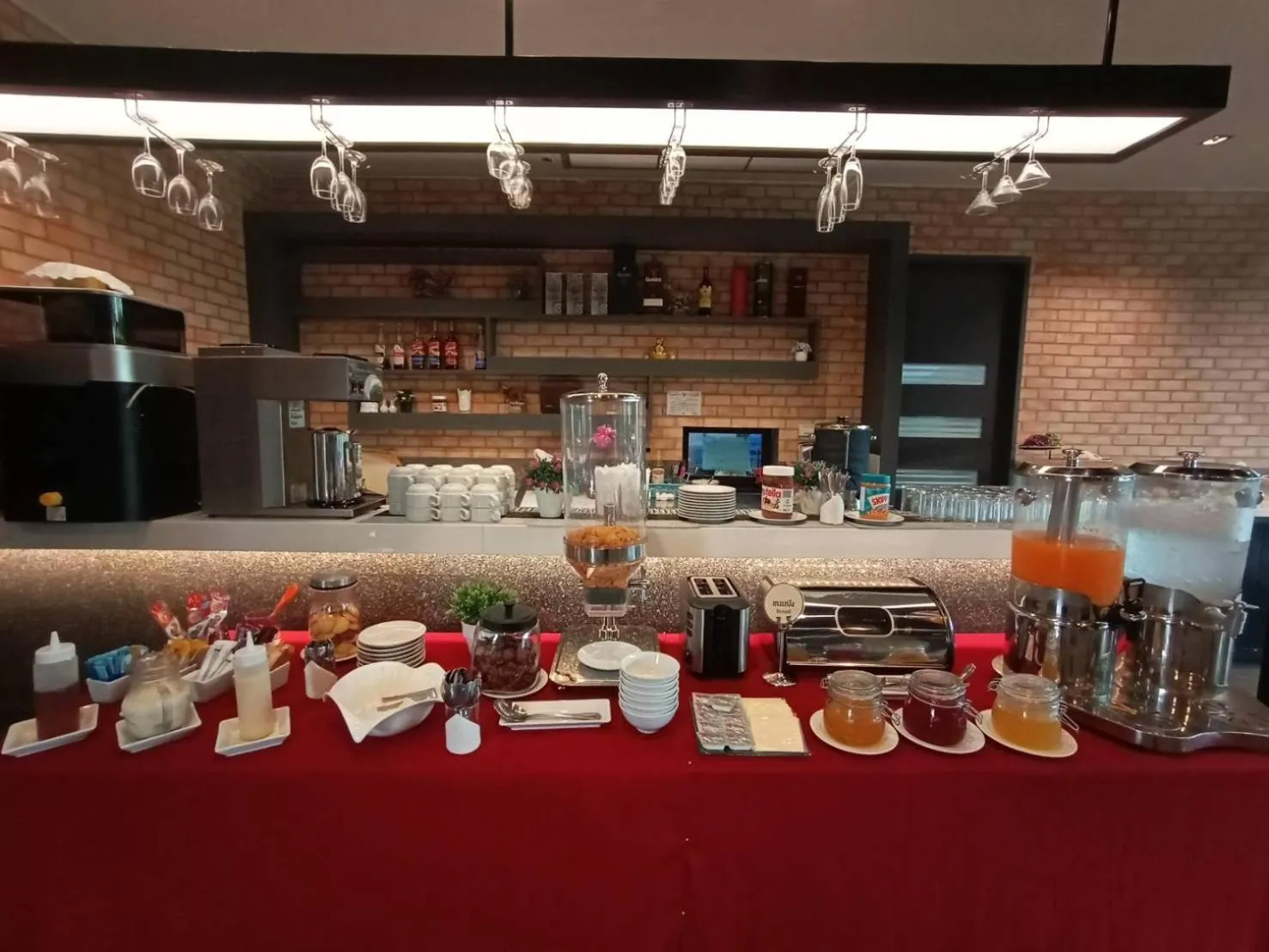 Buffet breakfast in Sorin hotel