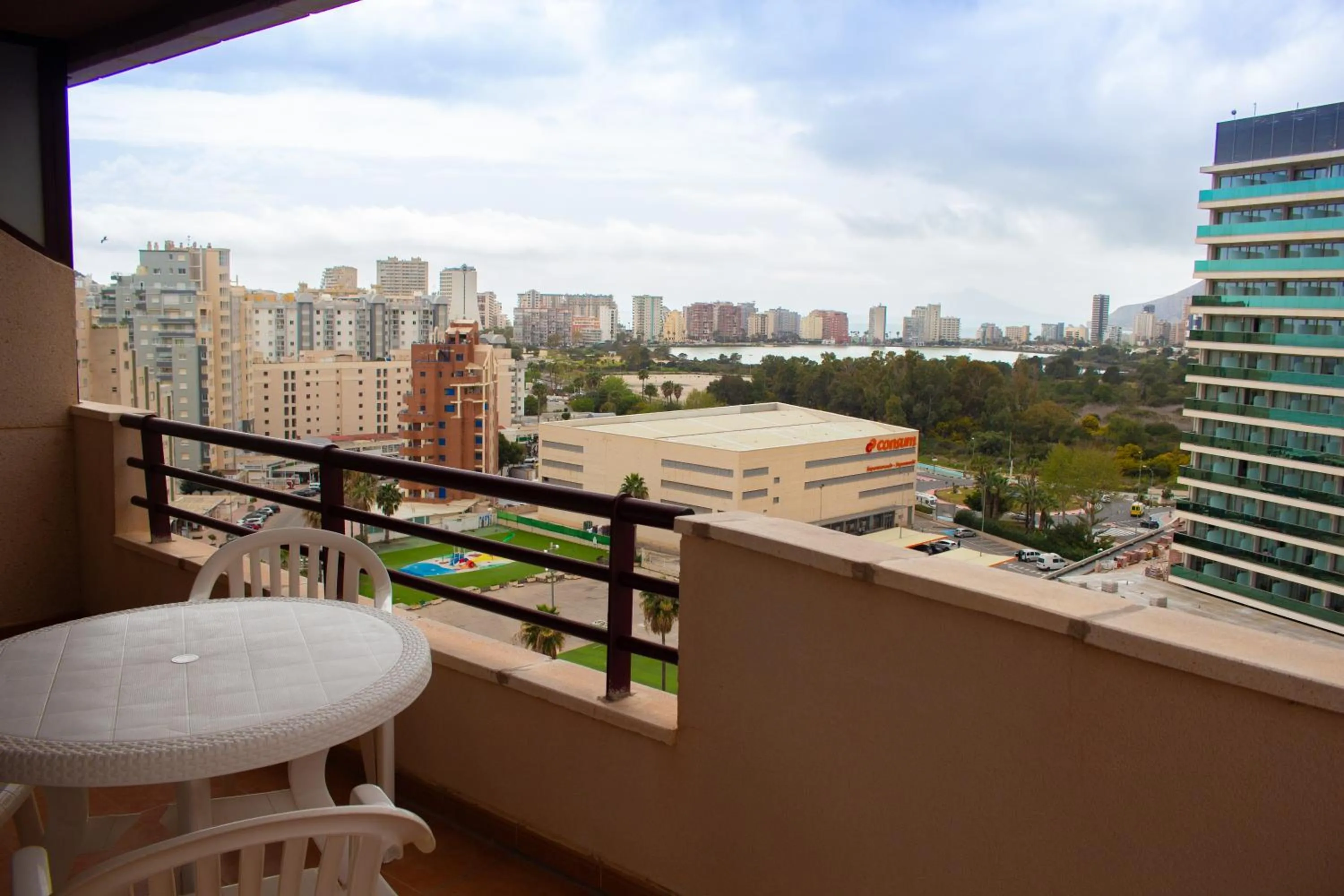 Balcony/Terrace in Apartamentos Coral Beach Unitursa