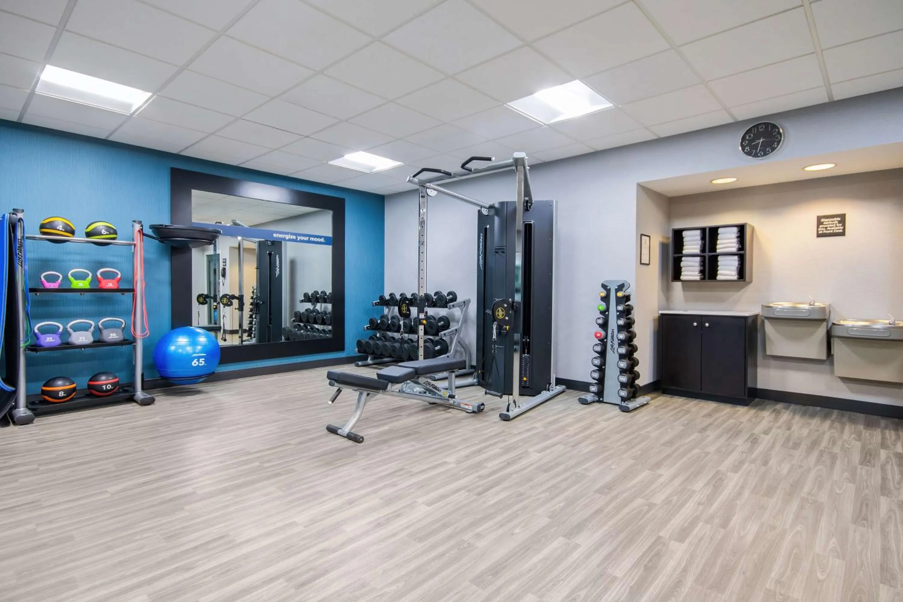 Fitness centre/facilities in Hampton Inn East Aurora