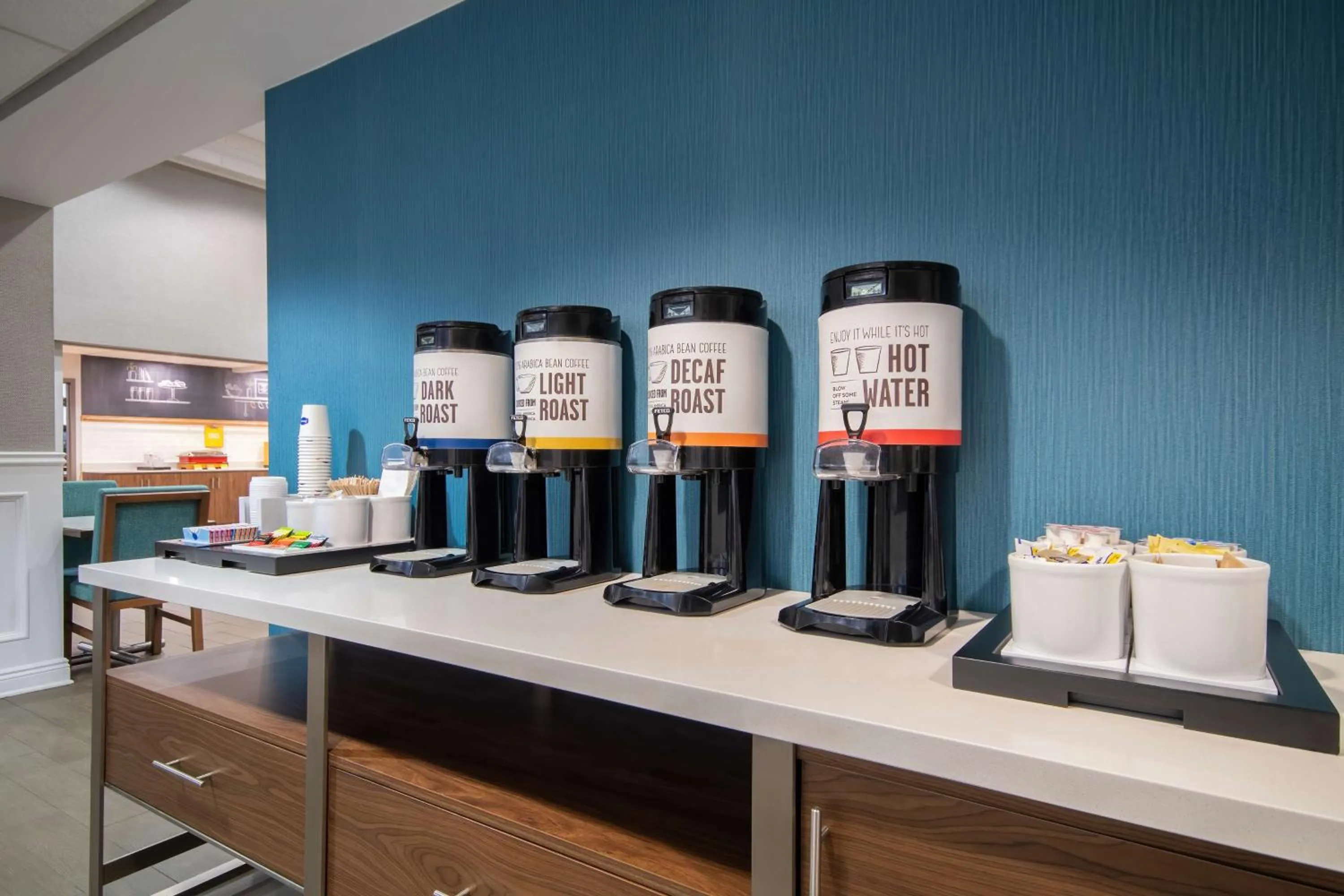 Breakfast in Hampton Inn East Aurora