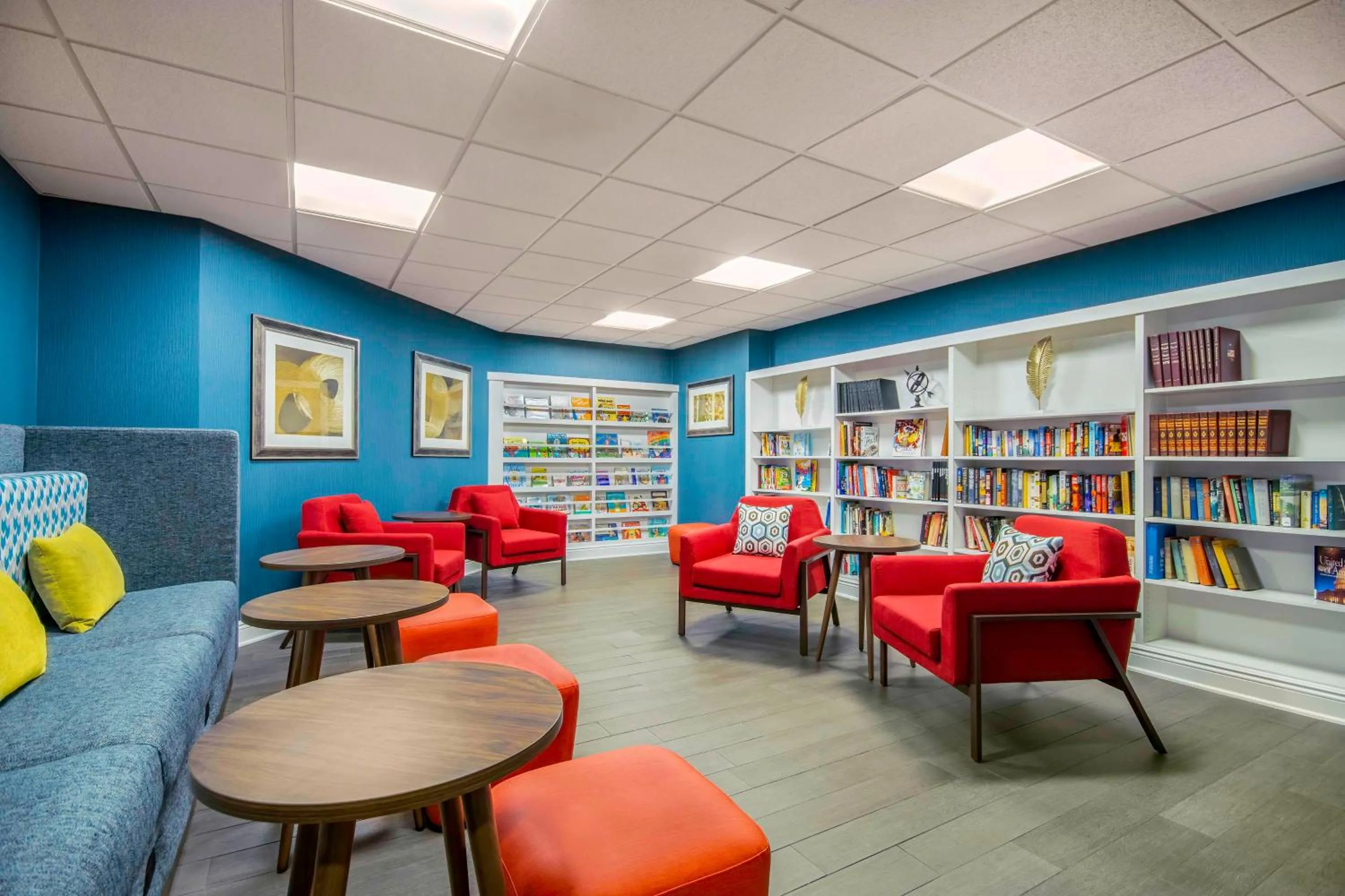 Lobby or reception in Hampton Inn East Aurora