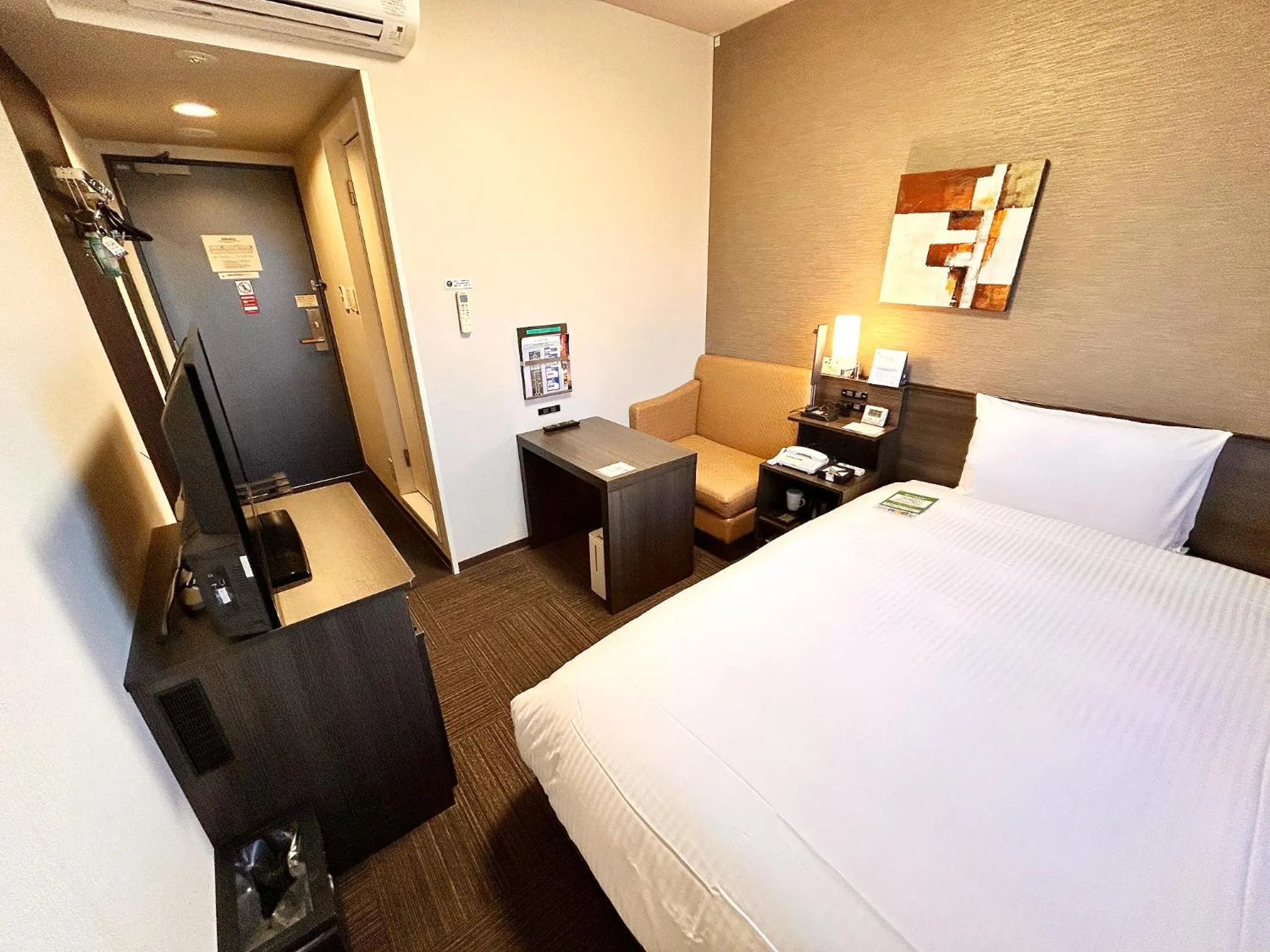 Photo of the whole room, Bed in Hotel Route-Inn Anan