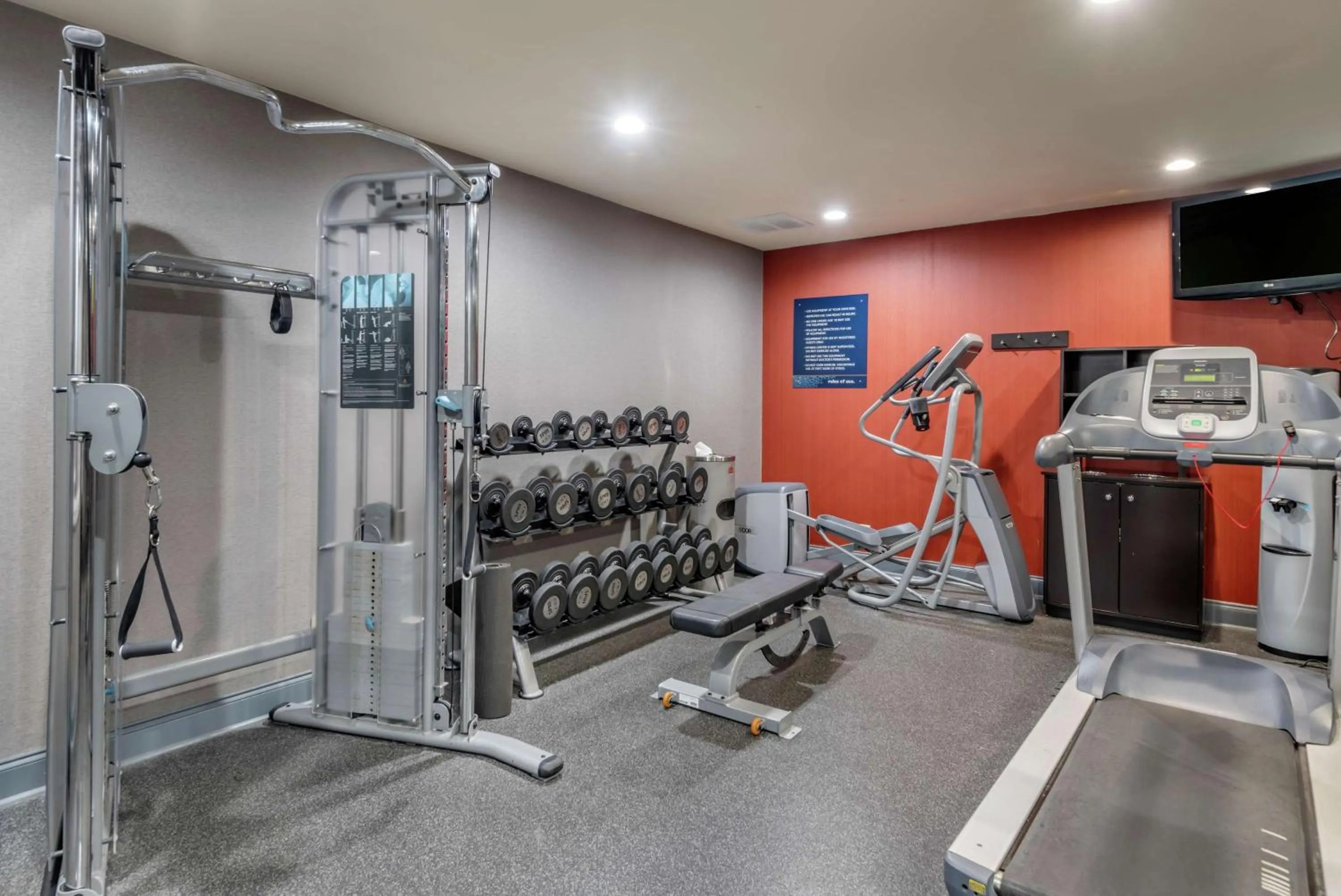 Fitness centre/facilities in Hampton Inn Brownwood