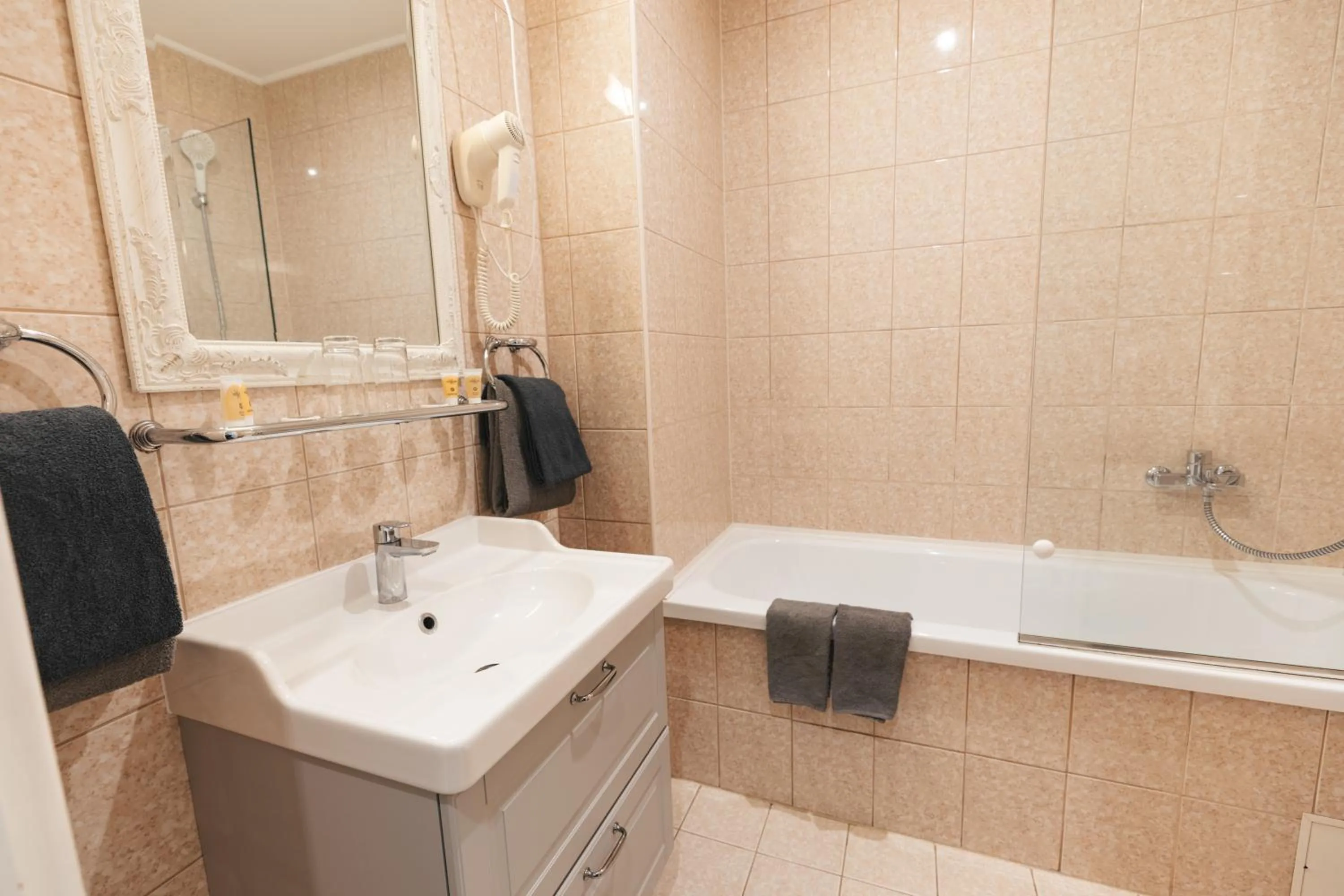 Toilet in Forums Boutique Hotel