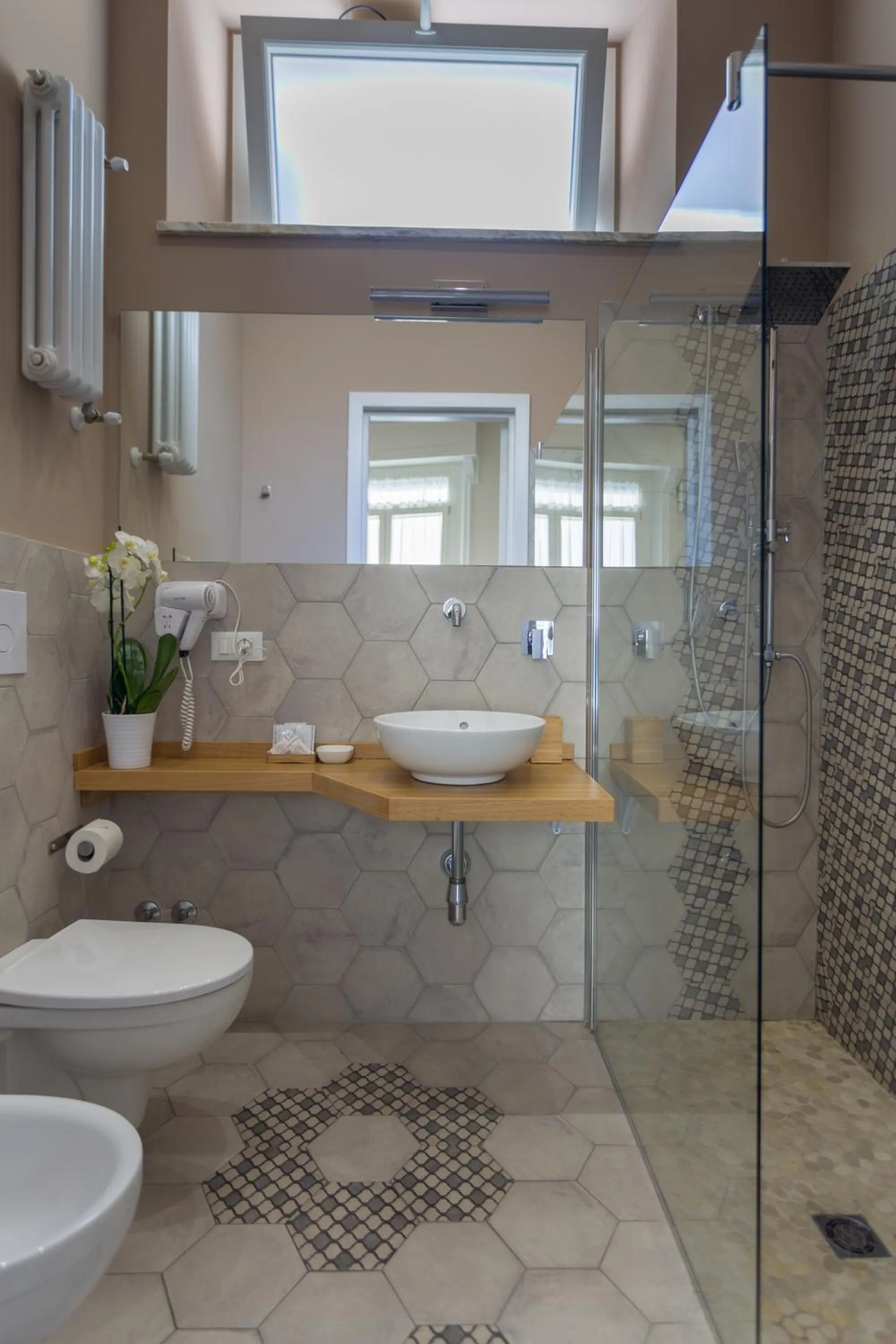 Shower in B&B Kalavrìa