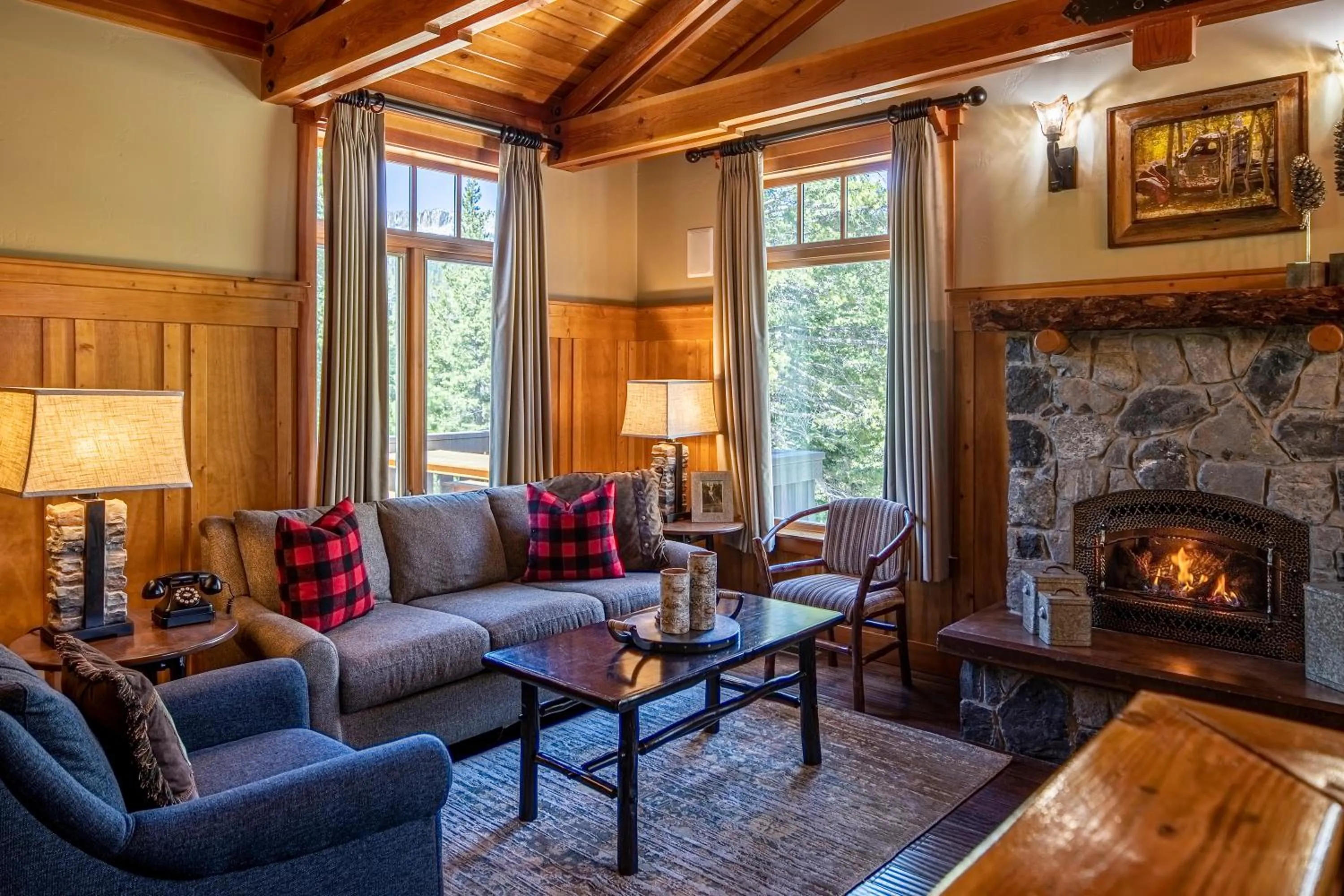 Living room in Tamarack Lodge