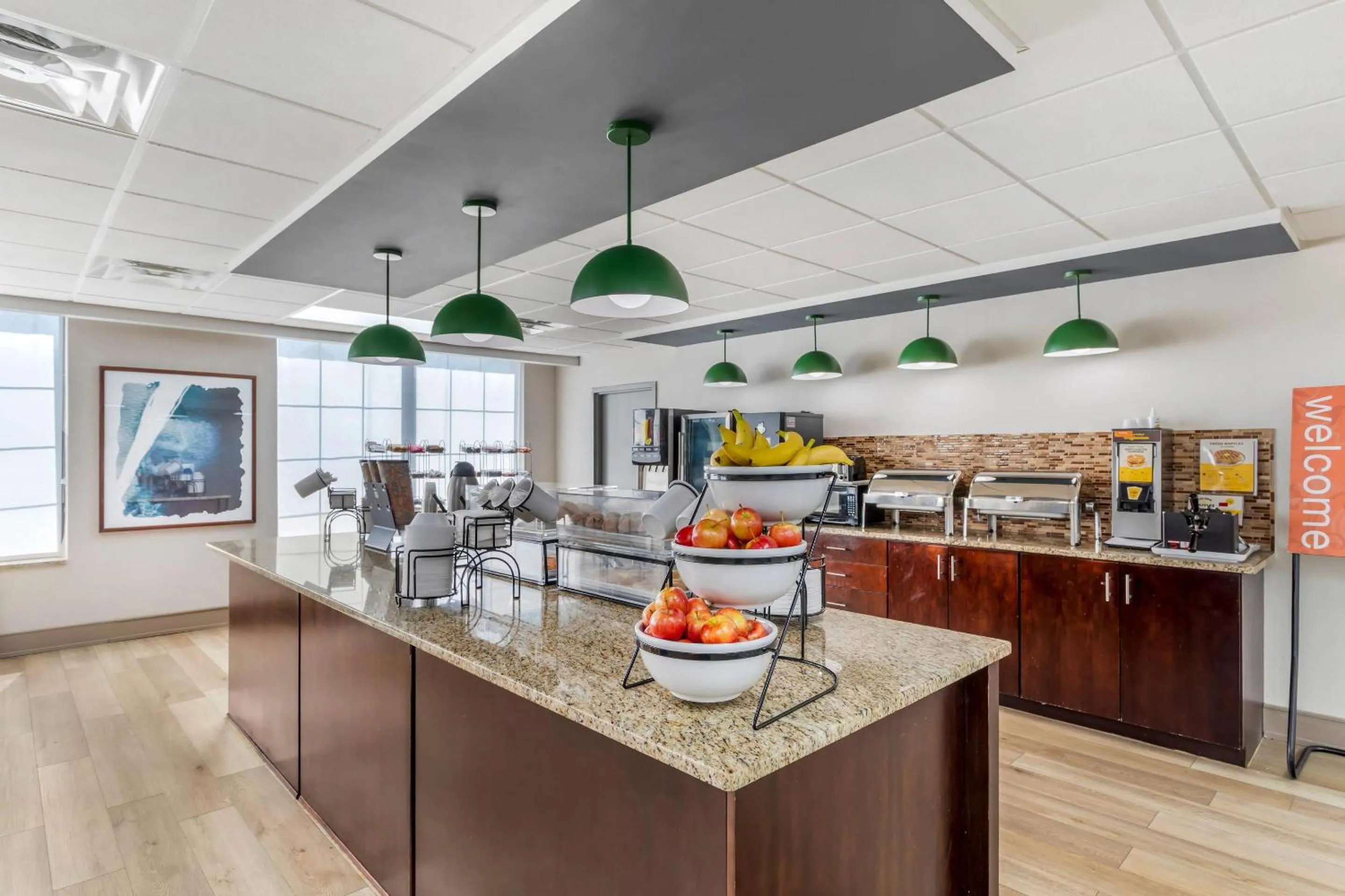 Breakfast in Comfort Inn Oak Ridge - Knoxville