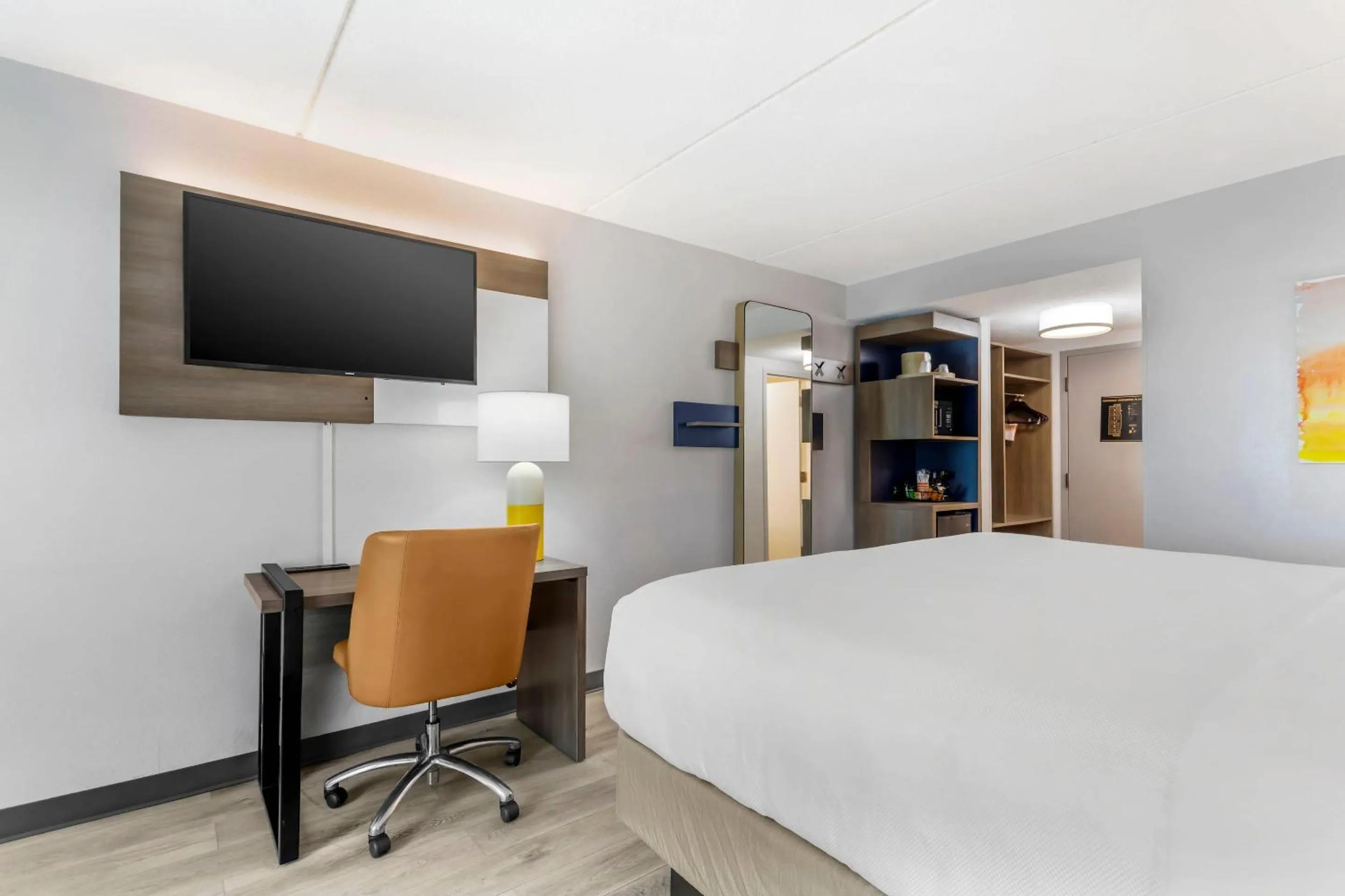 Bedroom in Comfort Inn Oak Ridge - Knoxville