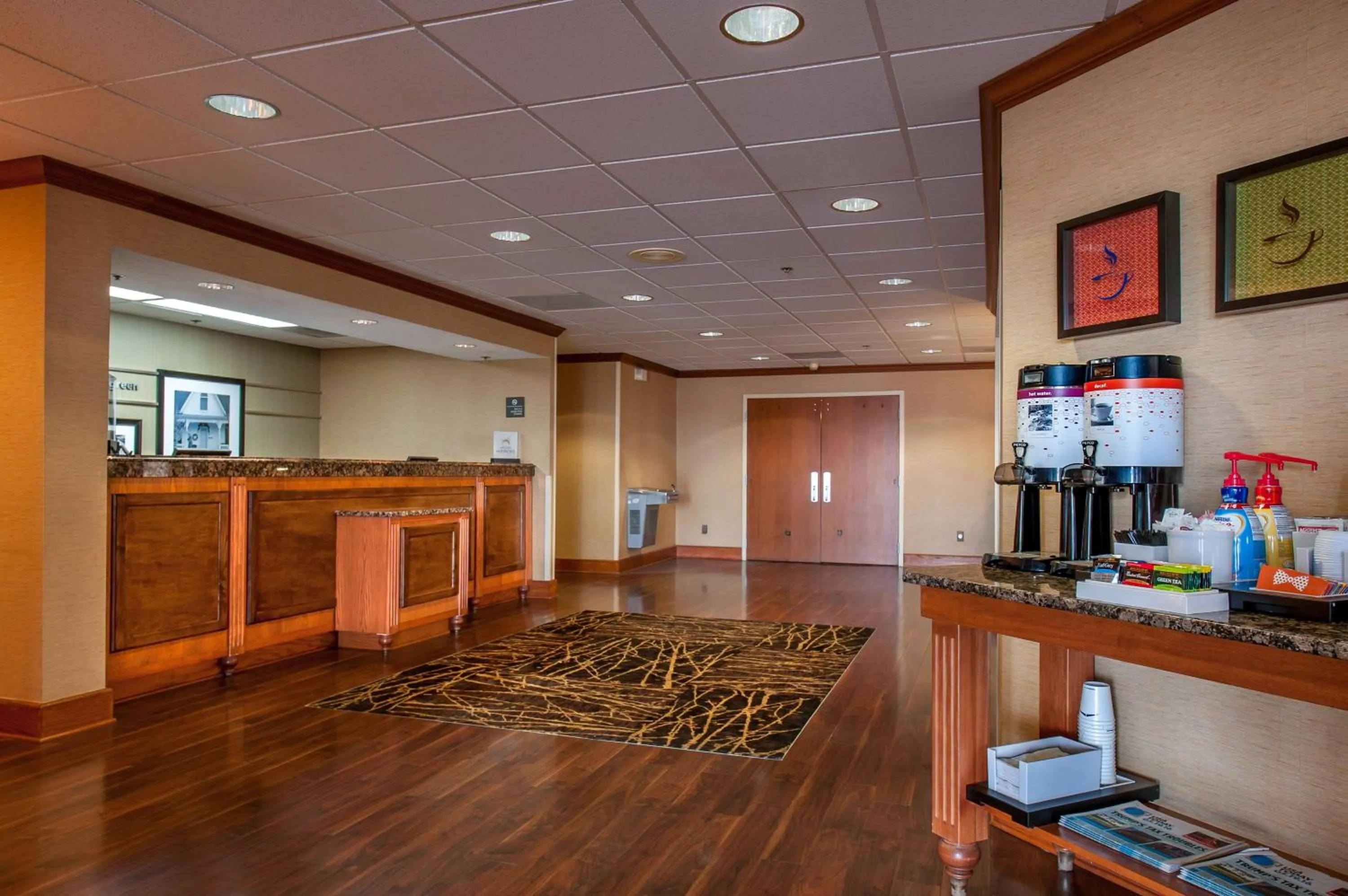 Lobby or reception in Hampton Inn Bowling Green KY