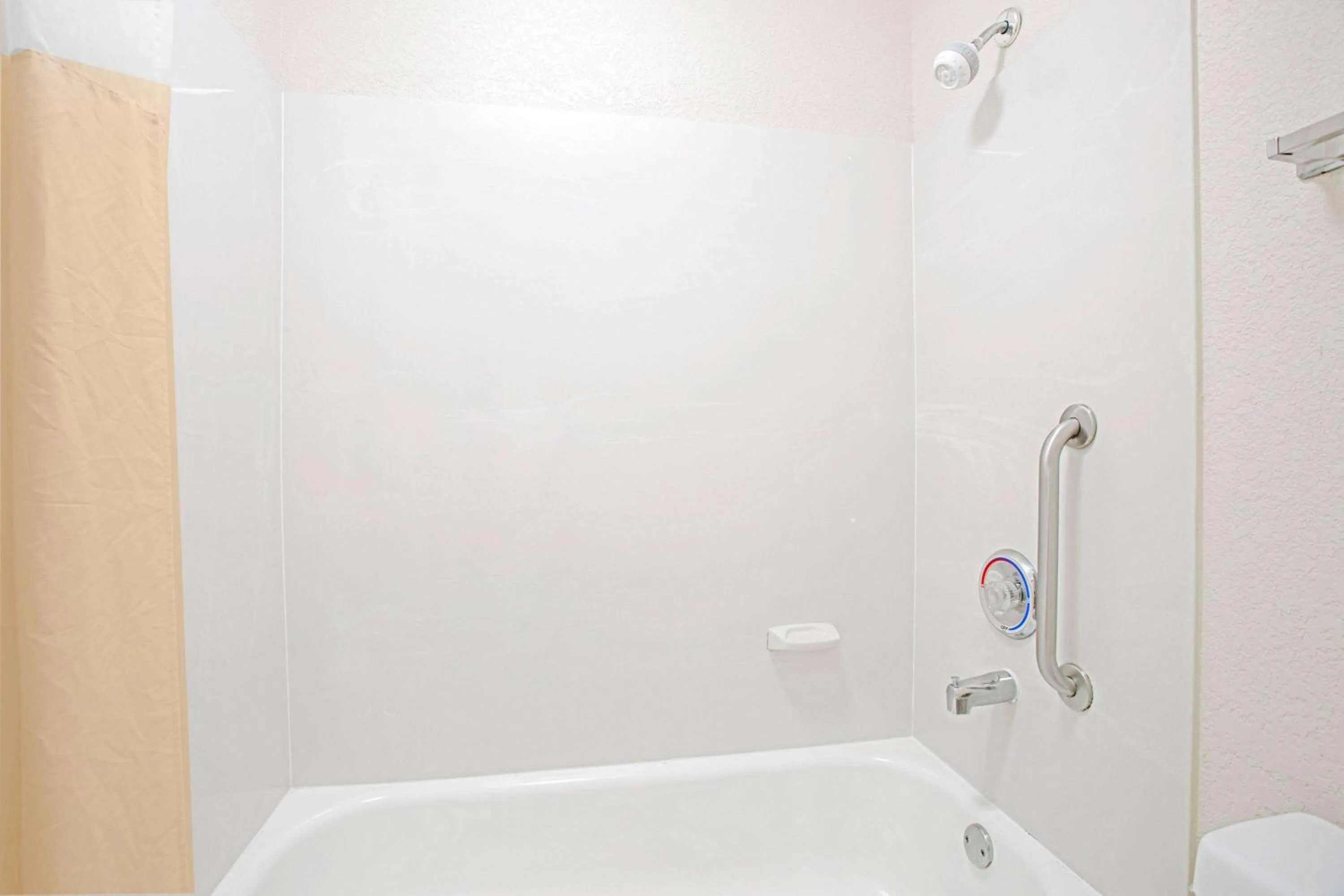 Bathroom in Days Inn by Wyndham Greenville