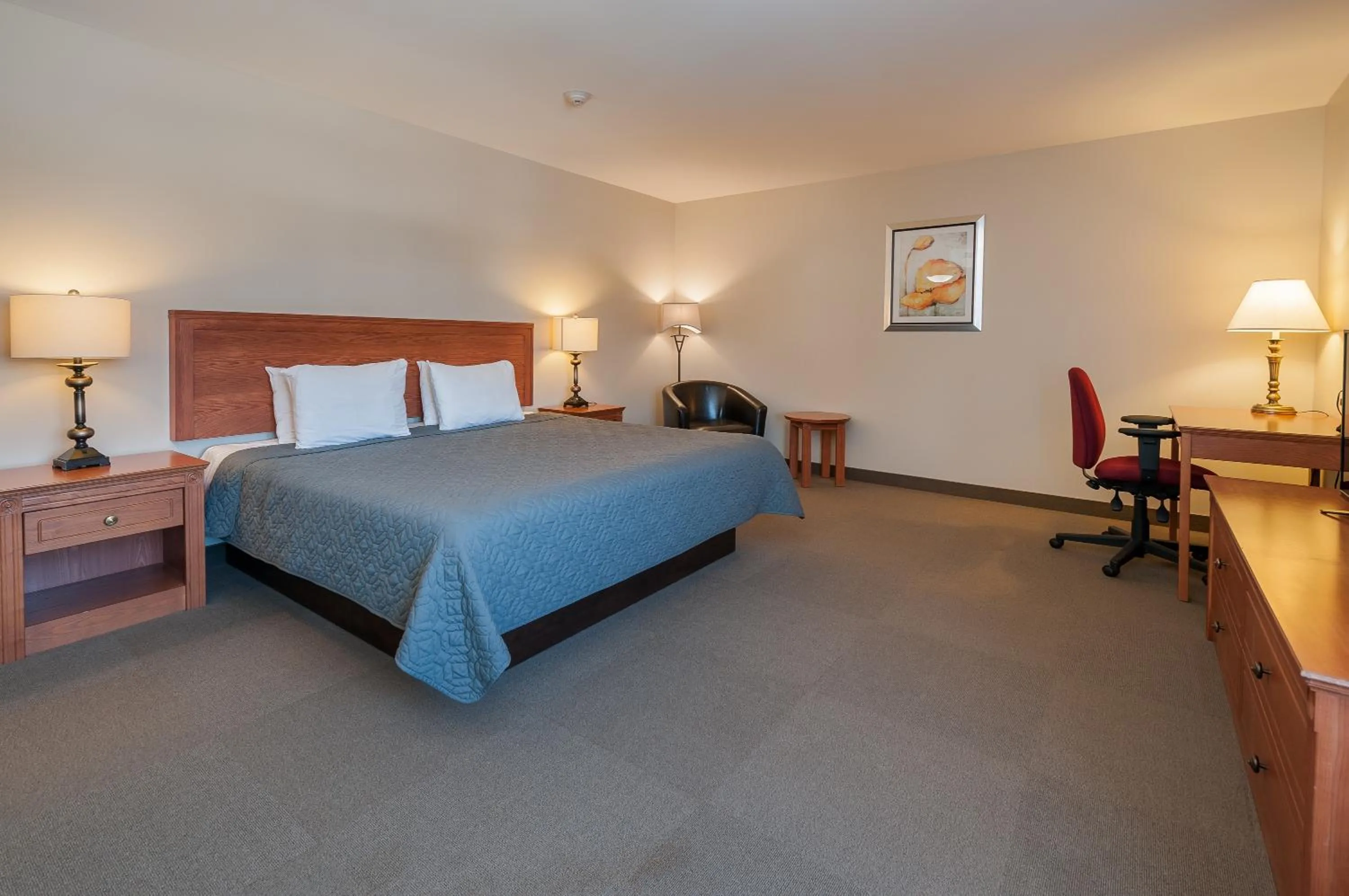 Bed in Hotel & Suites Monte-Cristo