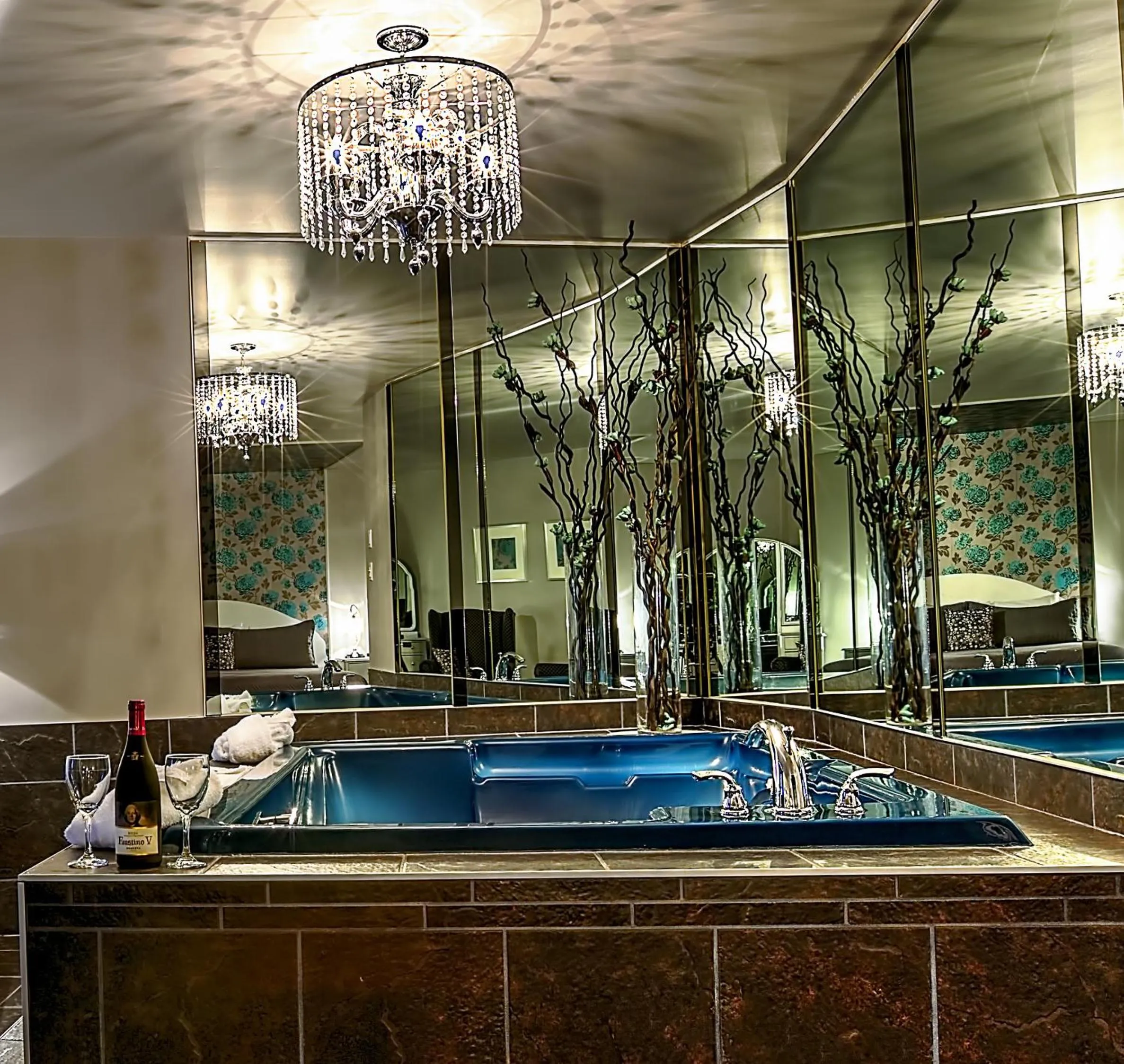 Spa and wellness centre/facilities in Hotel & Suites Monte-Cristo