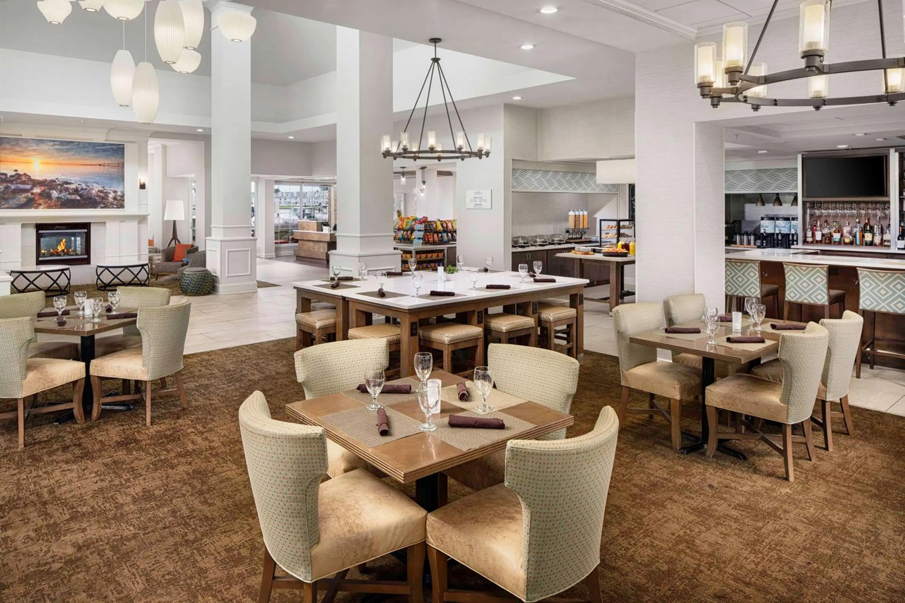 Restaurant/places to eat in Hilton Garden Inn Kent Island Marina