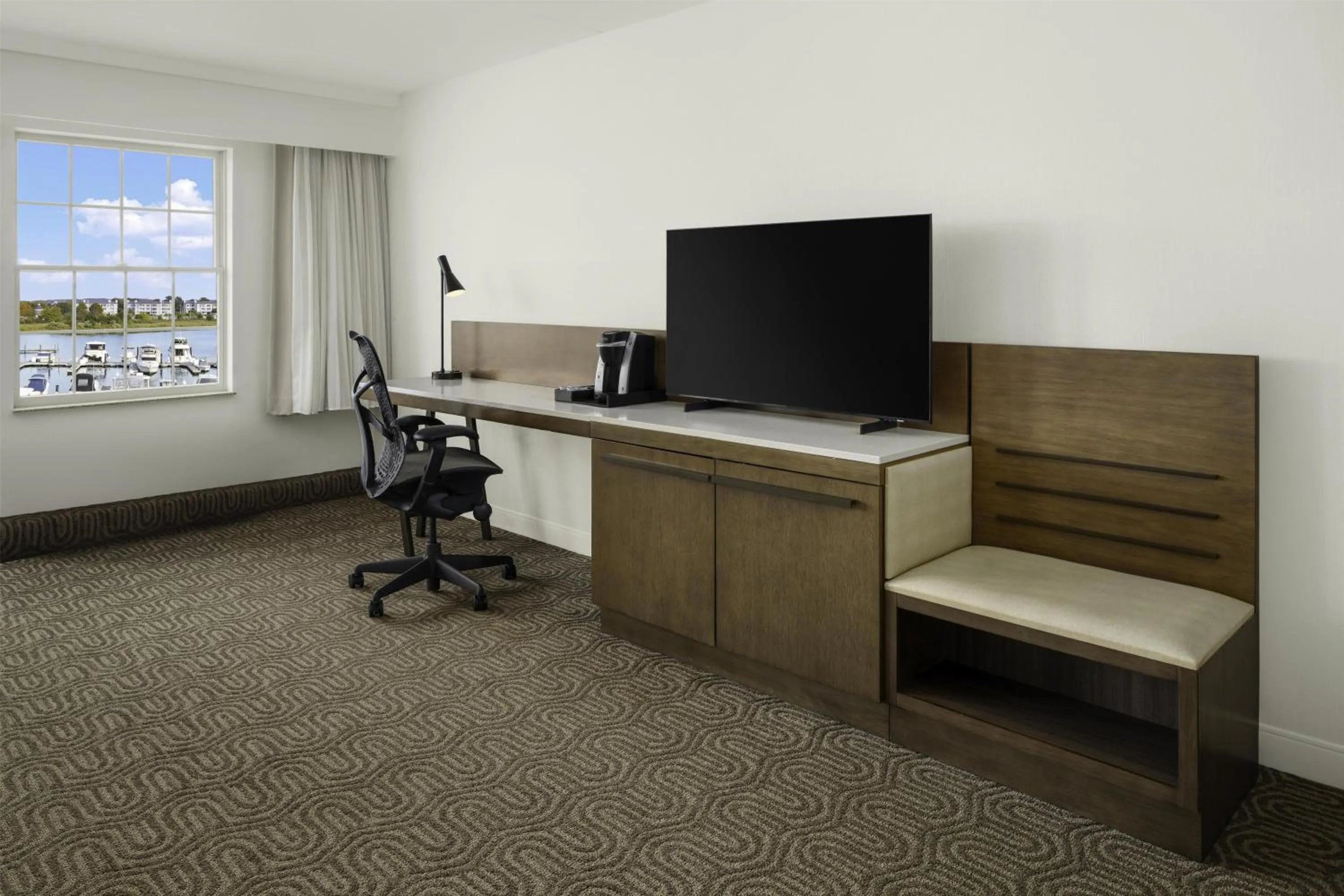 Bedroom in Hilton Garden Inn Kent Island Marina