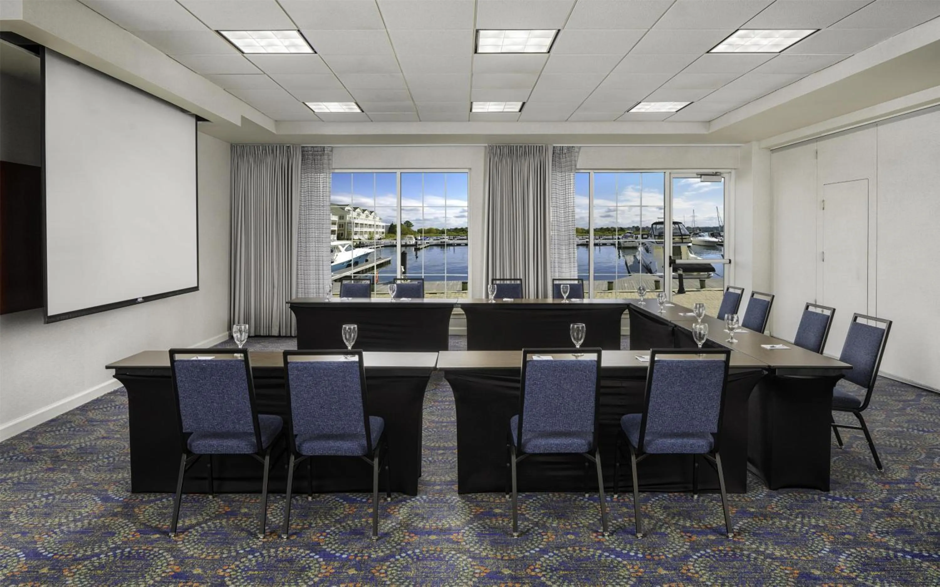 Meeting/conference room in Hilton Garden Inn Kent Island Marina