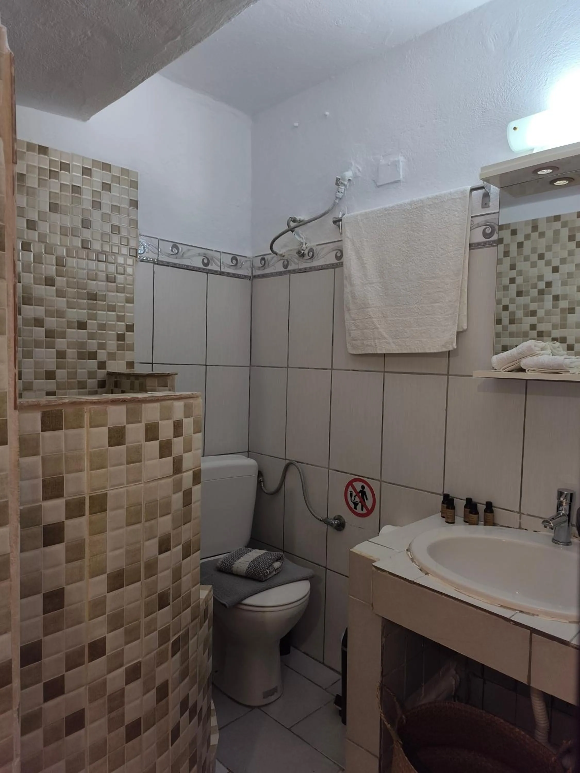 Poseidon Apartments