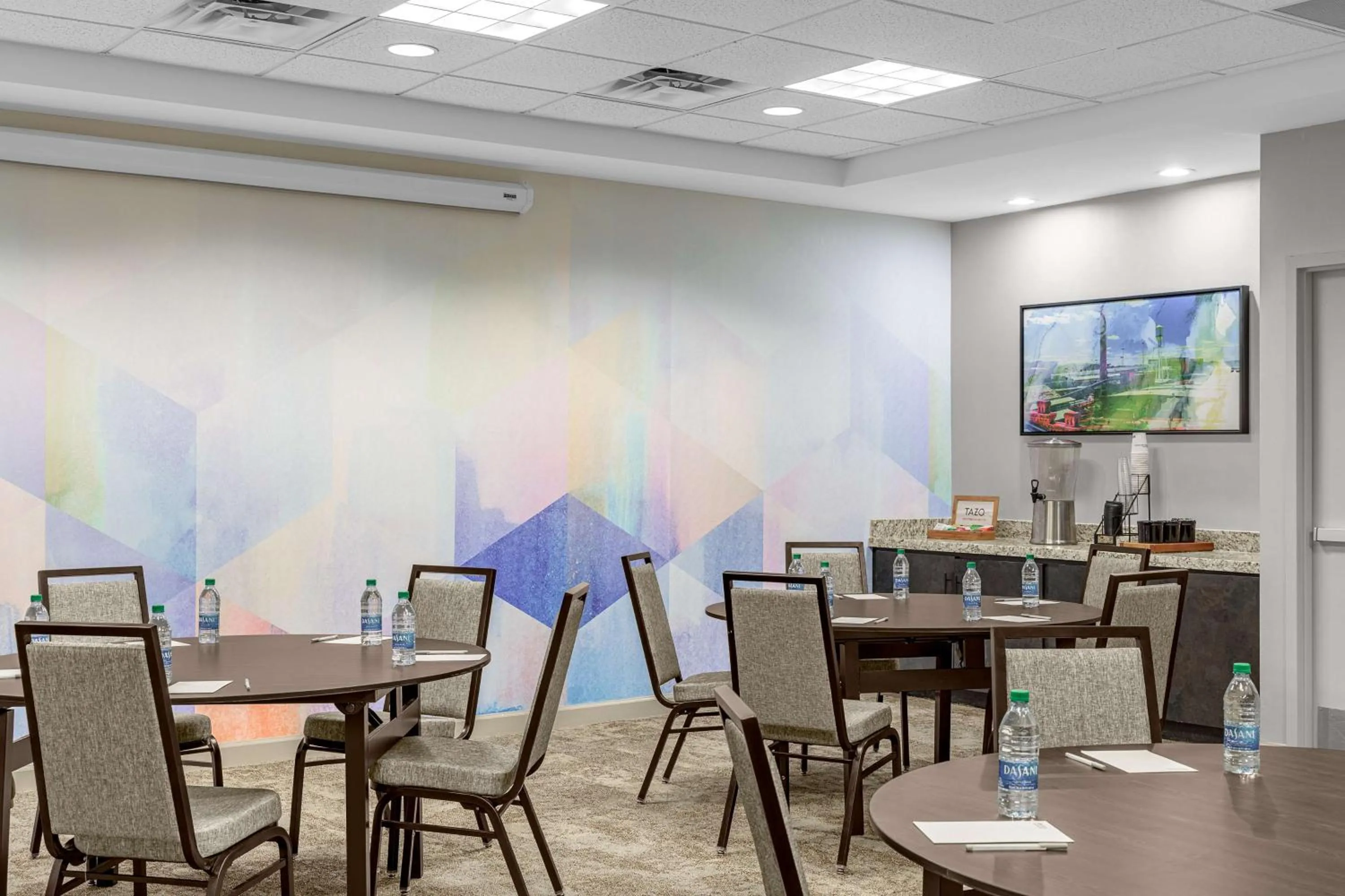 Meeting/conference room in Hilton Garden Inn Raleigh Durham Airport