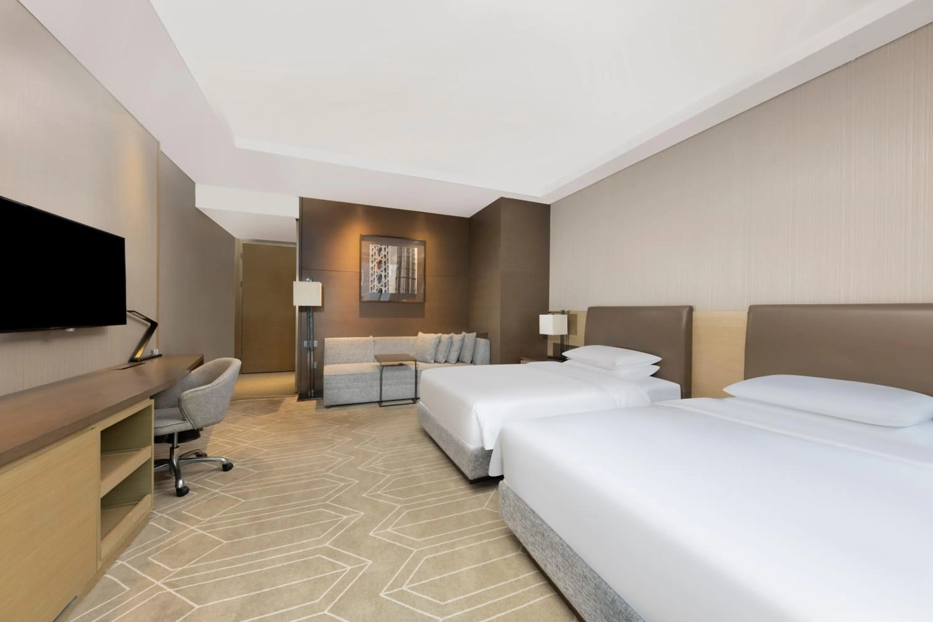 Photo of the whole room, Bed in Hyatt Place Shanghai Hongqiao CBD