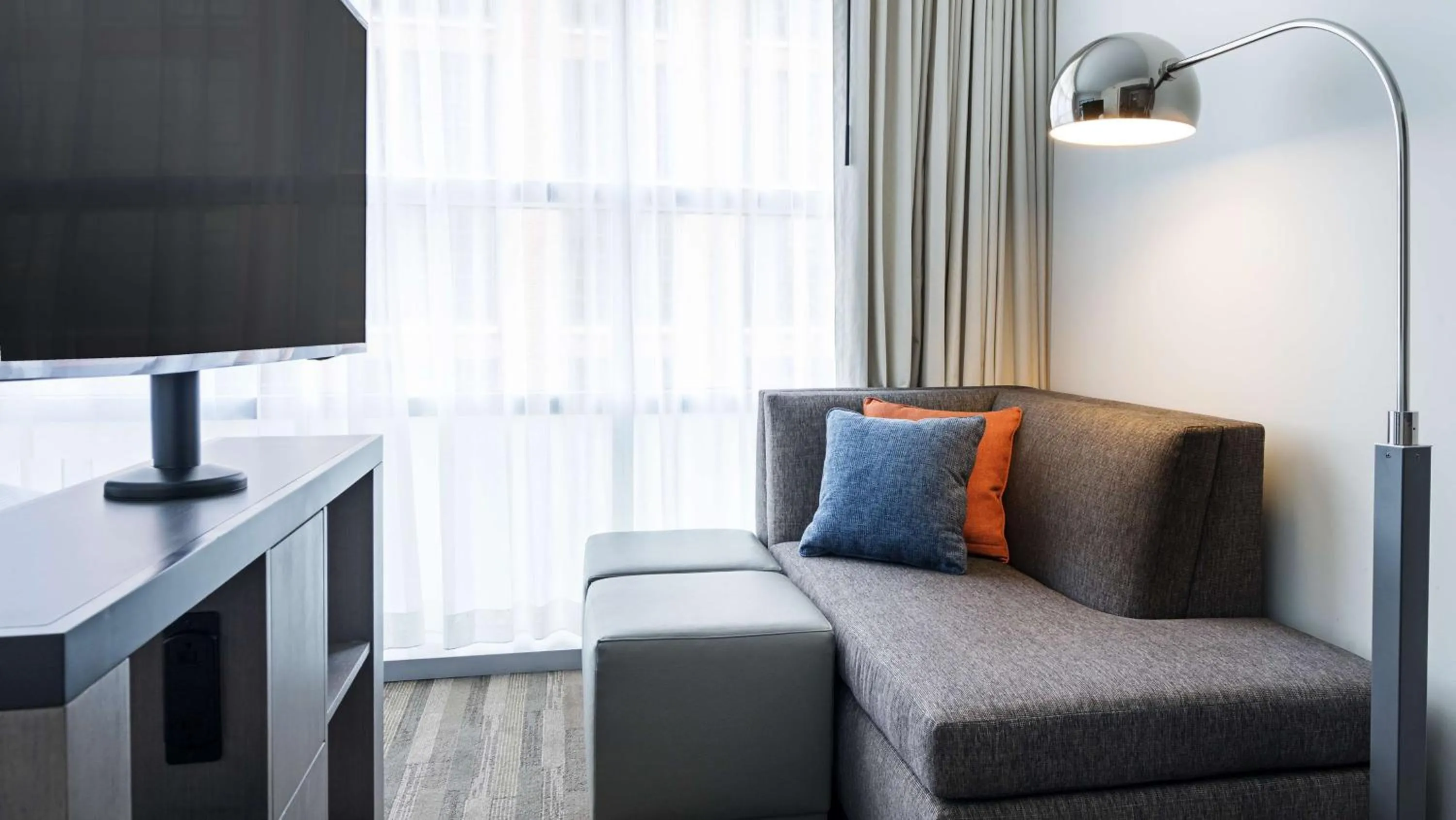 Photo of the whole room in Hyatt House Washington DC/The Wharf