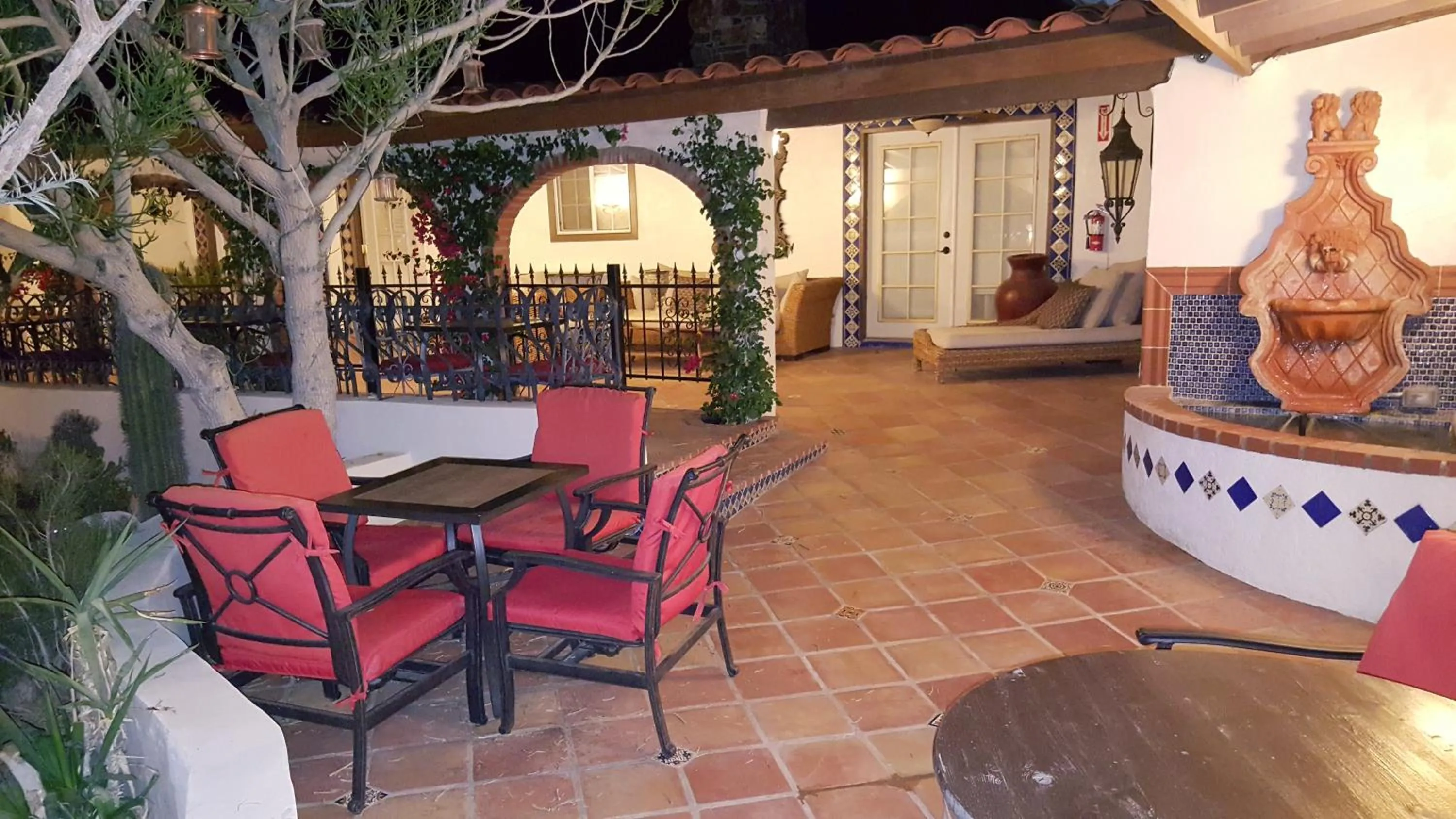 Garden in Tuscan Springs Hotel & Spa