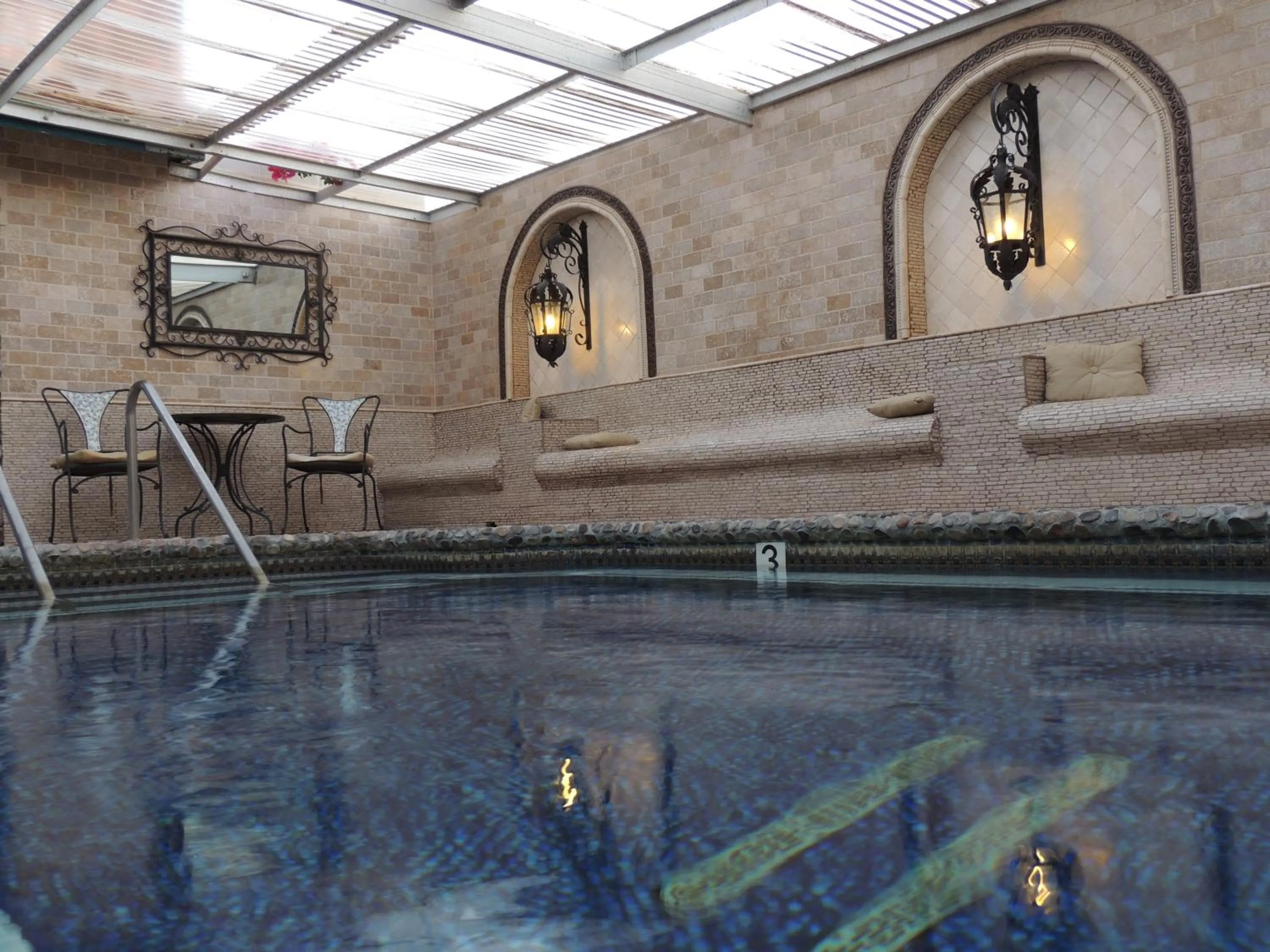 Swimming pool in Tuscan Springs Hotel & Spa
