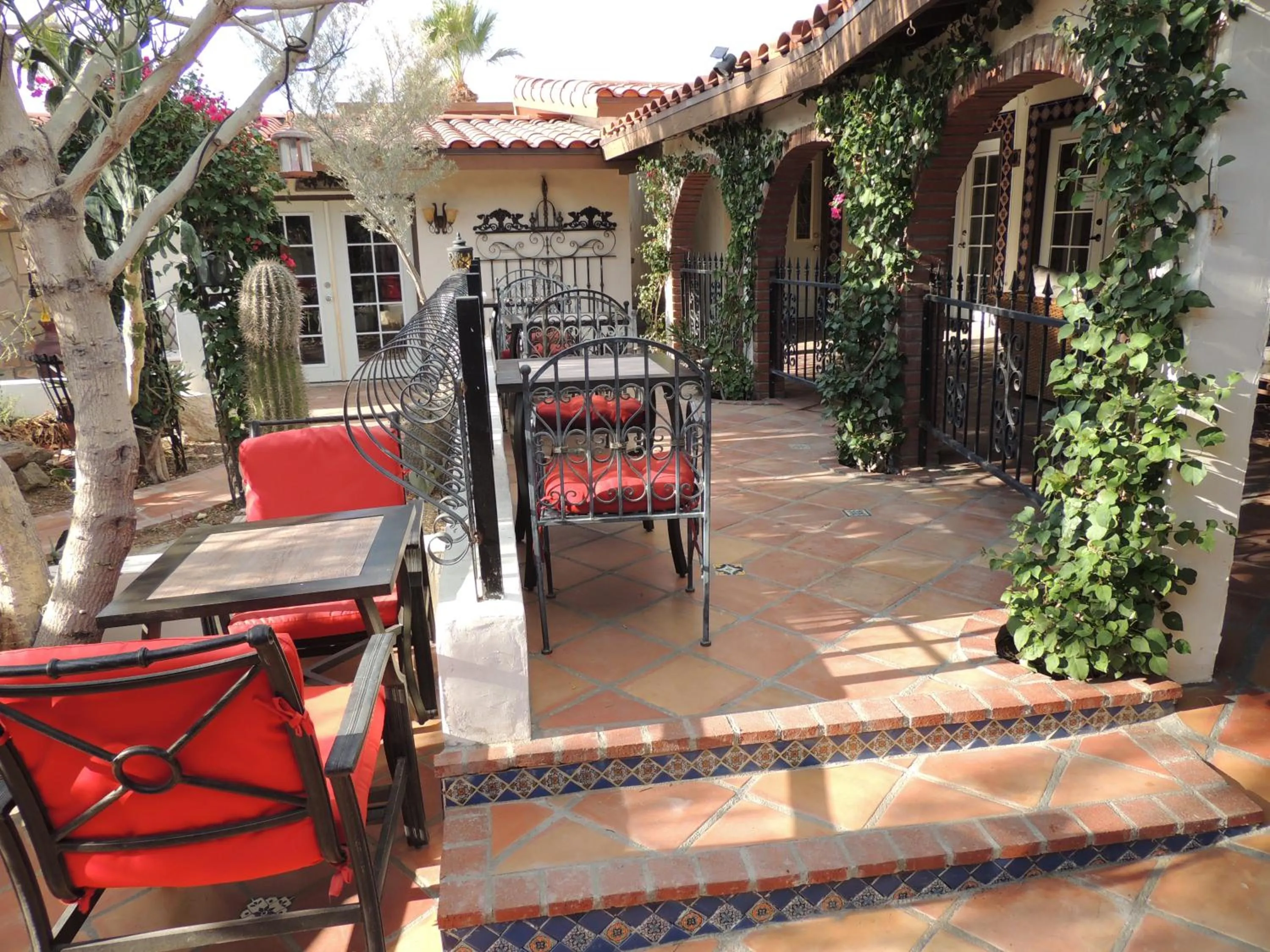 Garden in Tuscan Springs Hotel & Spa