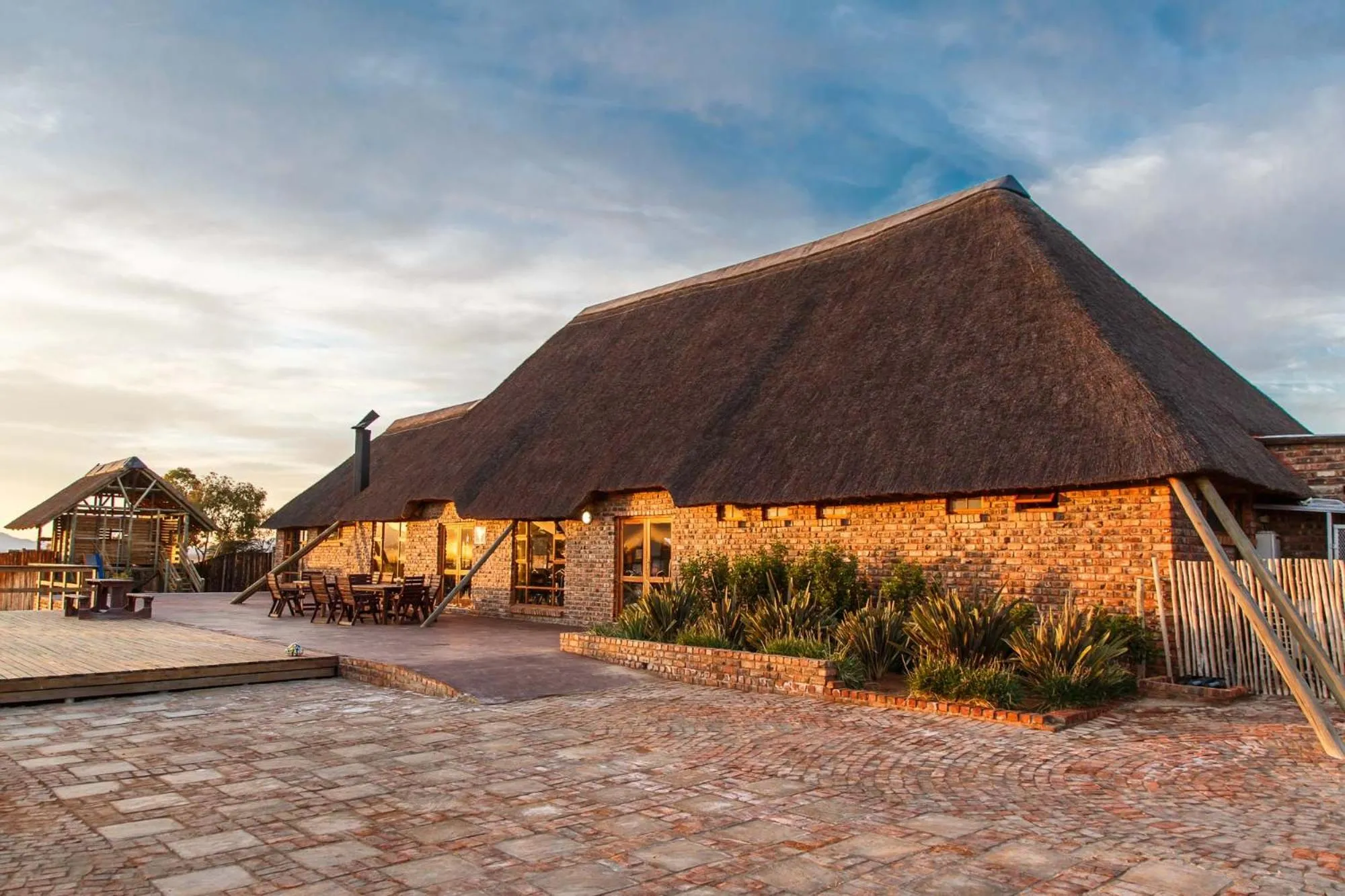 Property building in A-1 Njalo-NjaloSafari´s