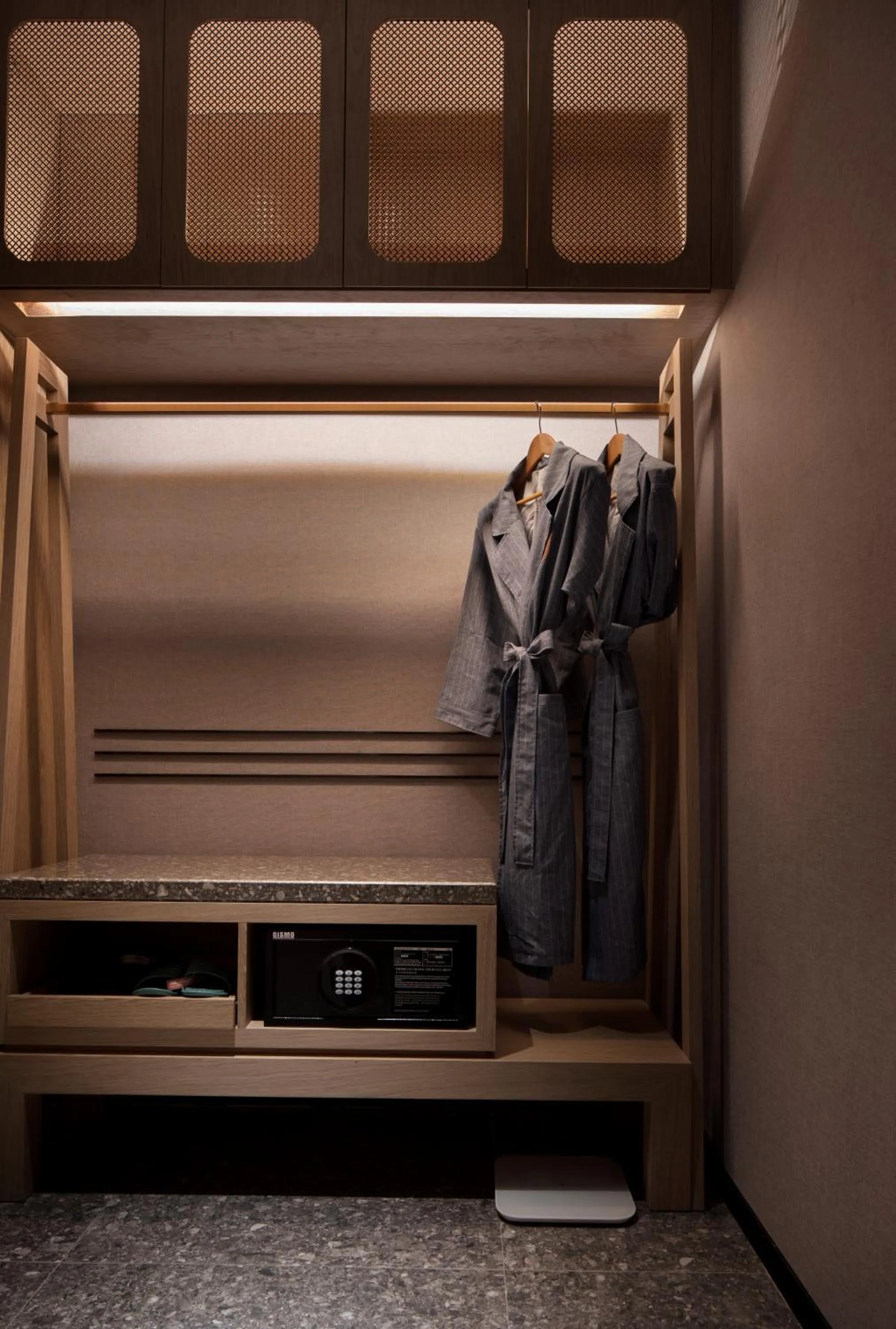 wardrobe in Arthur Hotel Zhujiang New Town Guangzhou